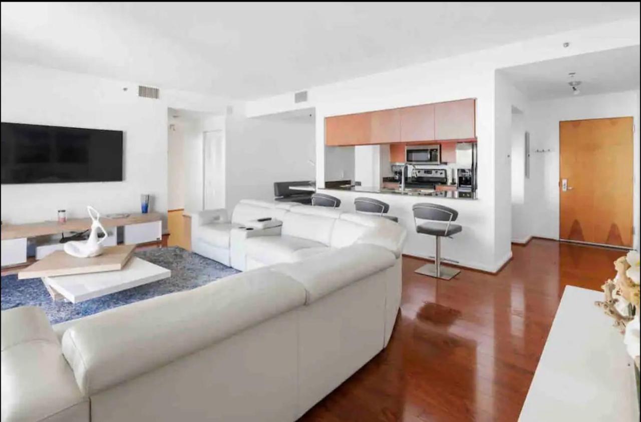Stunning 2br Brickell-waterviews-freeparking Apartment Miami