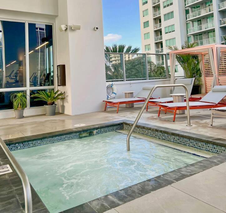 High Town View 1610 Miami