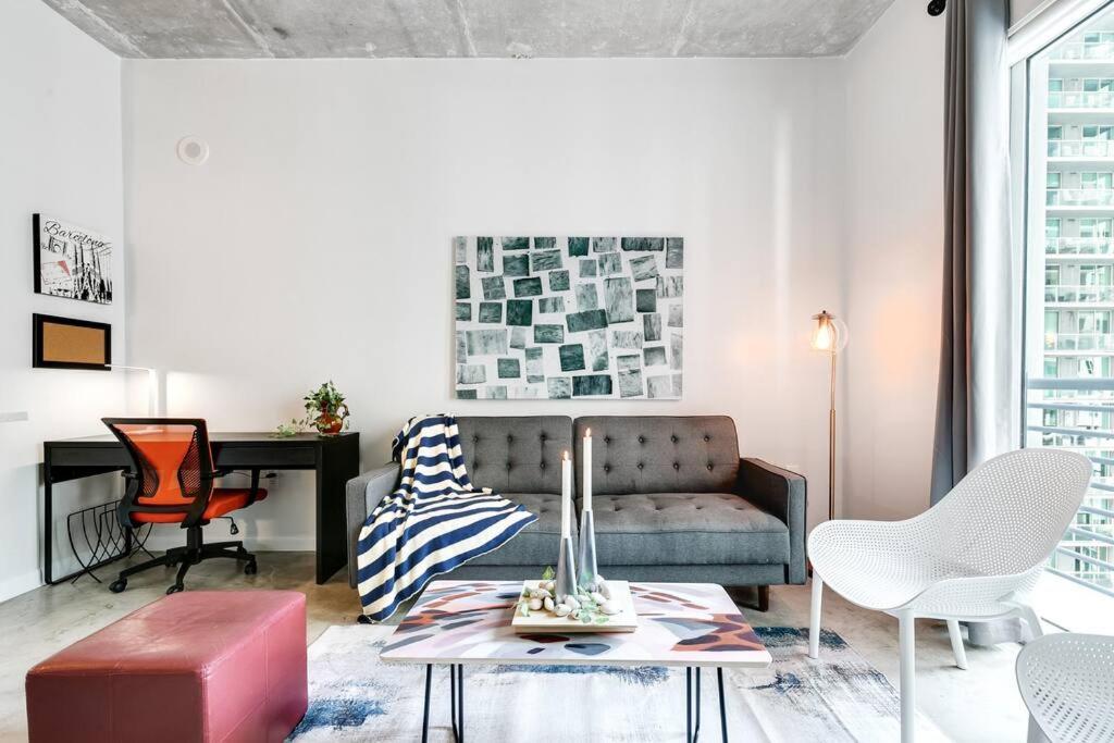Super Convenient 1br In Downtown 4 P 1708 Apartment
