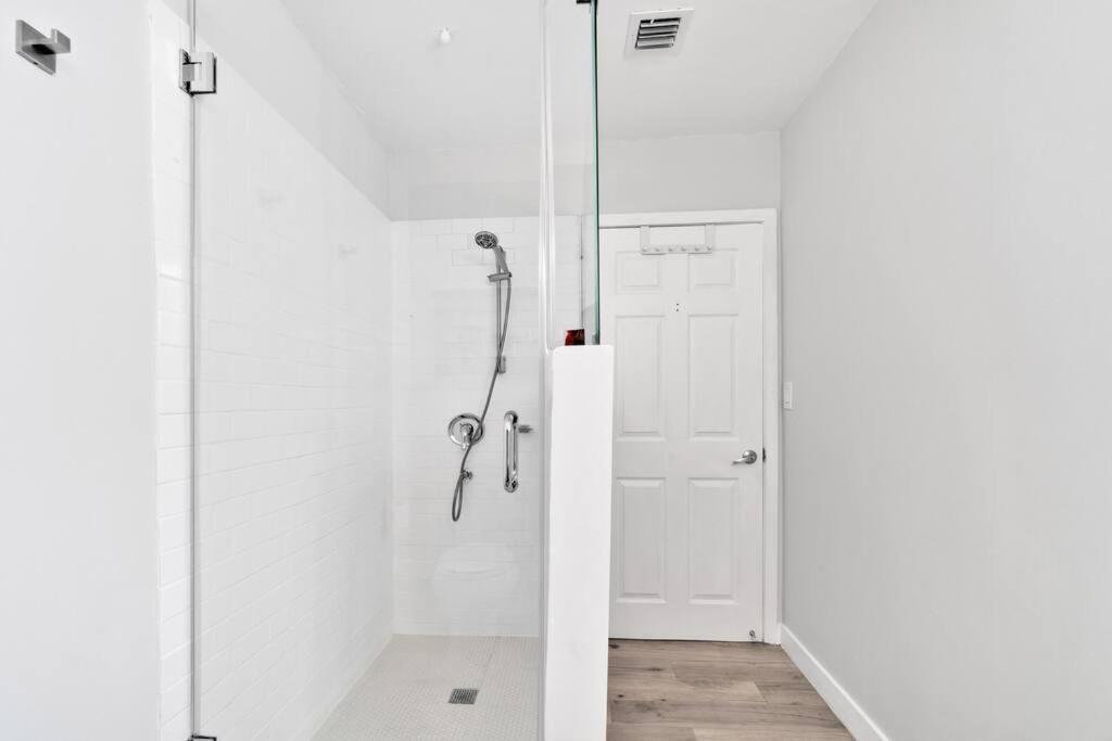 Spacious Modern 5br Heated Pool, 9mn To *