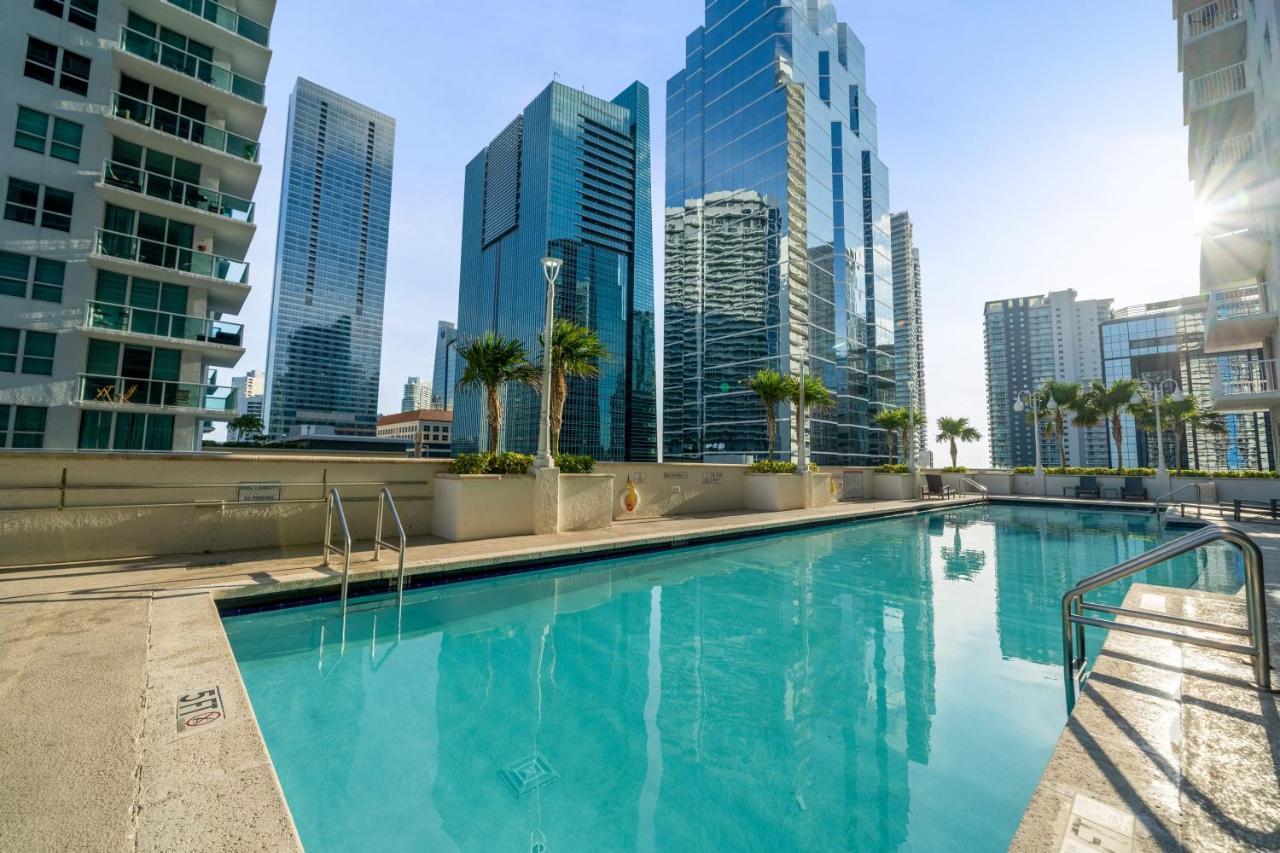 Apartment Cloud 9 - Amenities 24 7 Security & Location