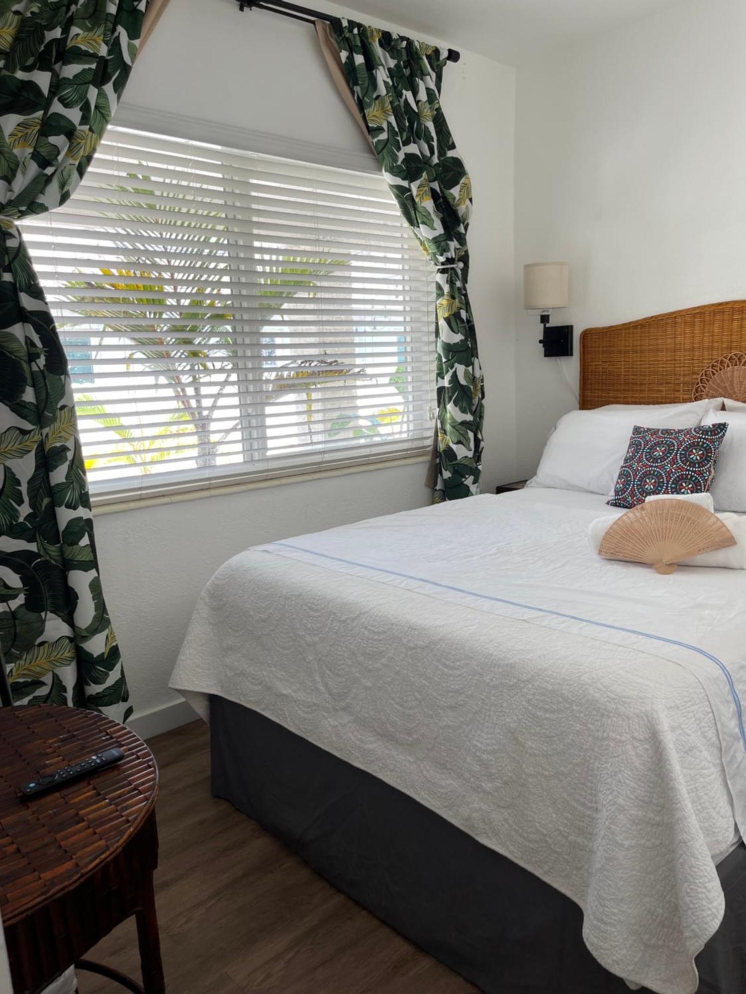 Little Havana Suites: Urban Oasis With Free Parking Apartment Miami