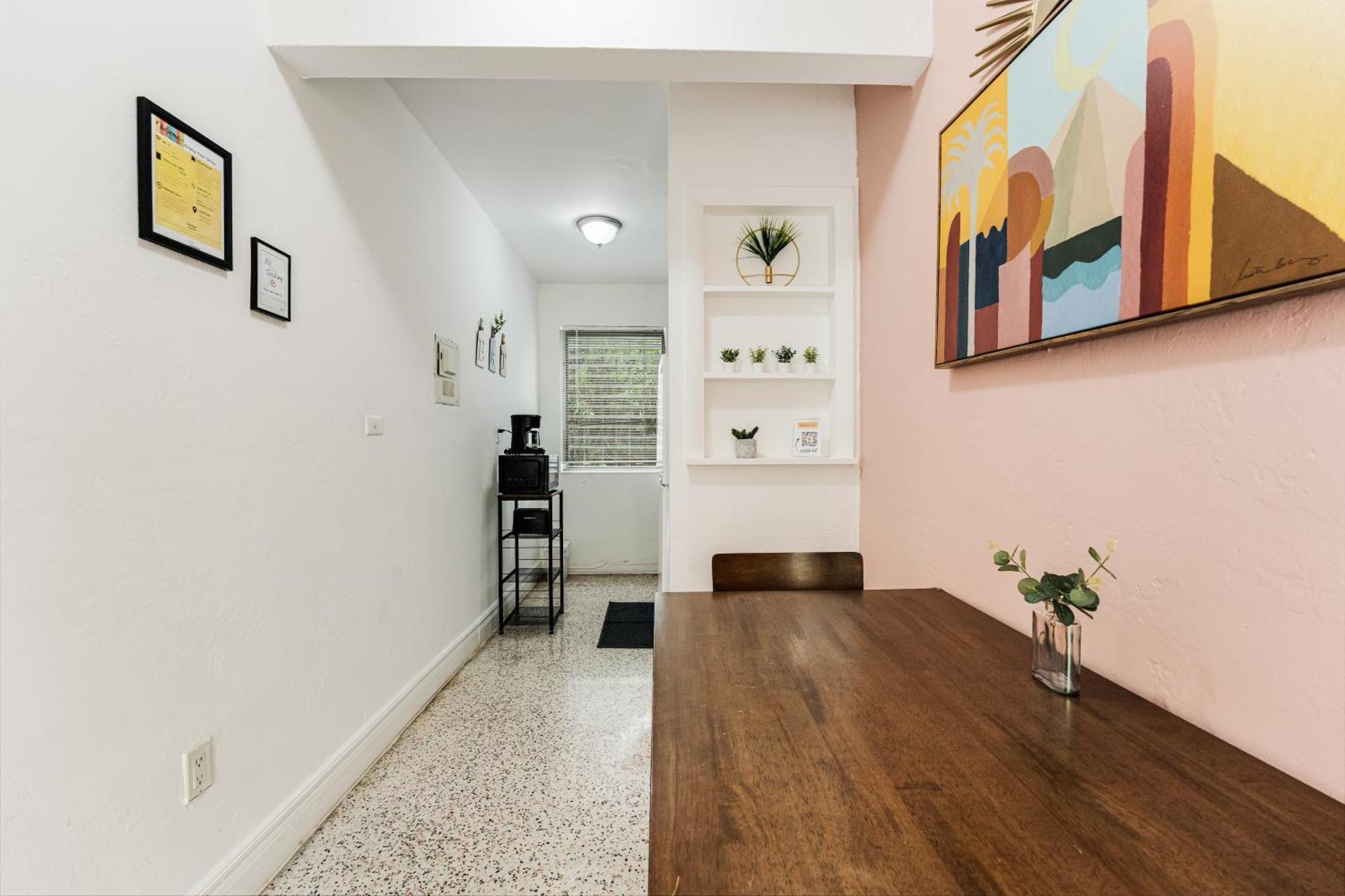 Chic 1br With Free Parking 5 Min To Brickell *
