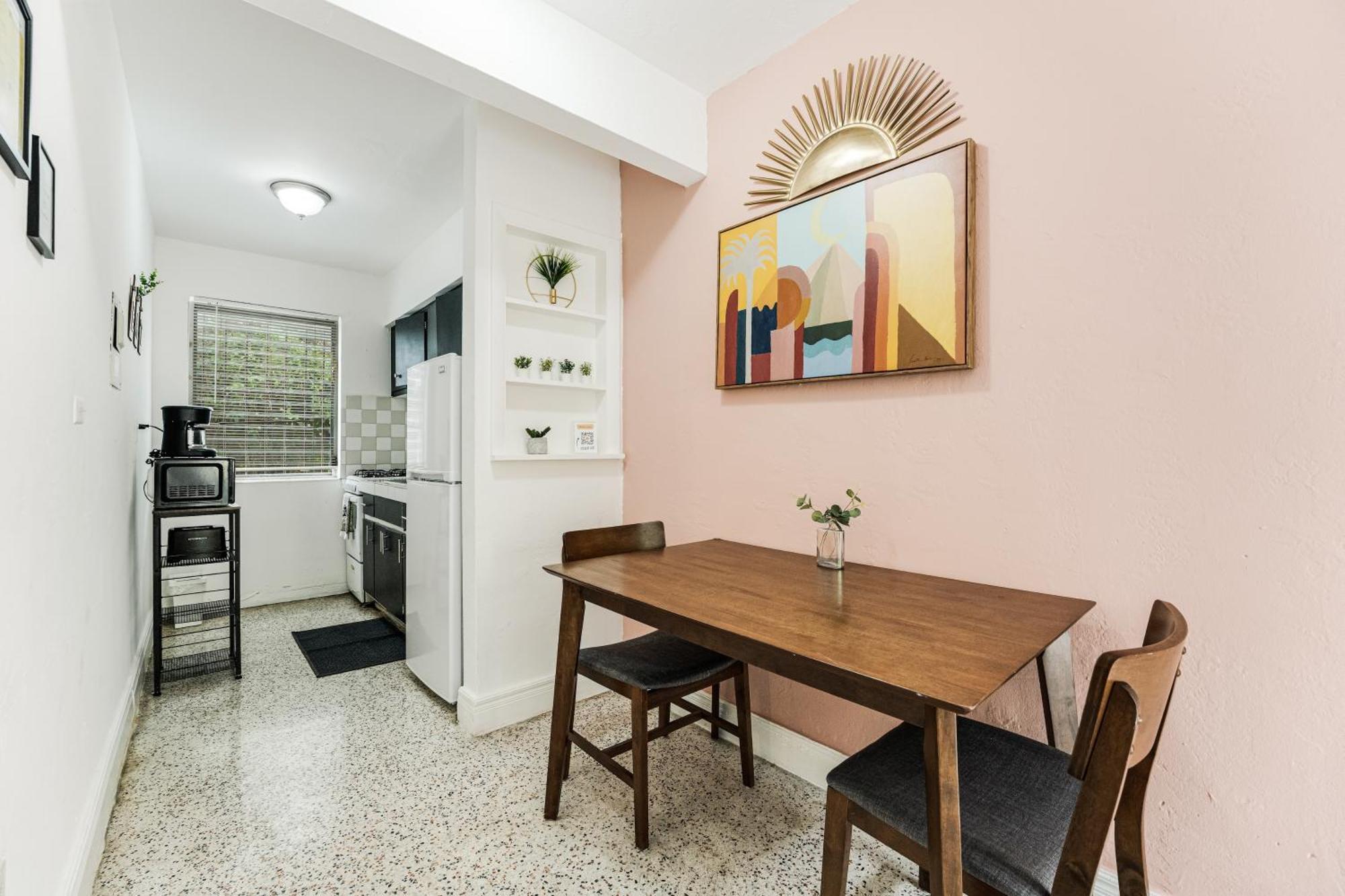 Chic 1br With Free Parking 5 Min To Brickell
