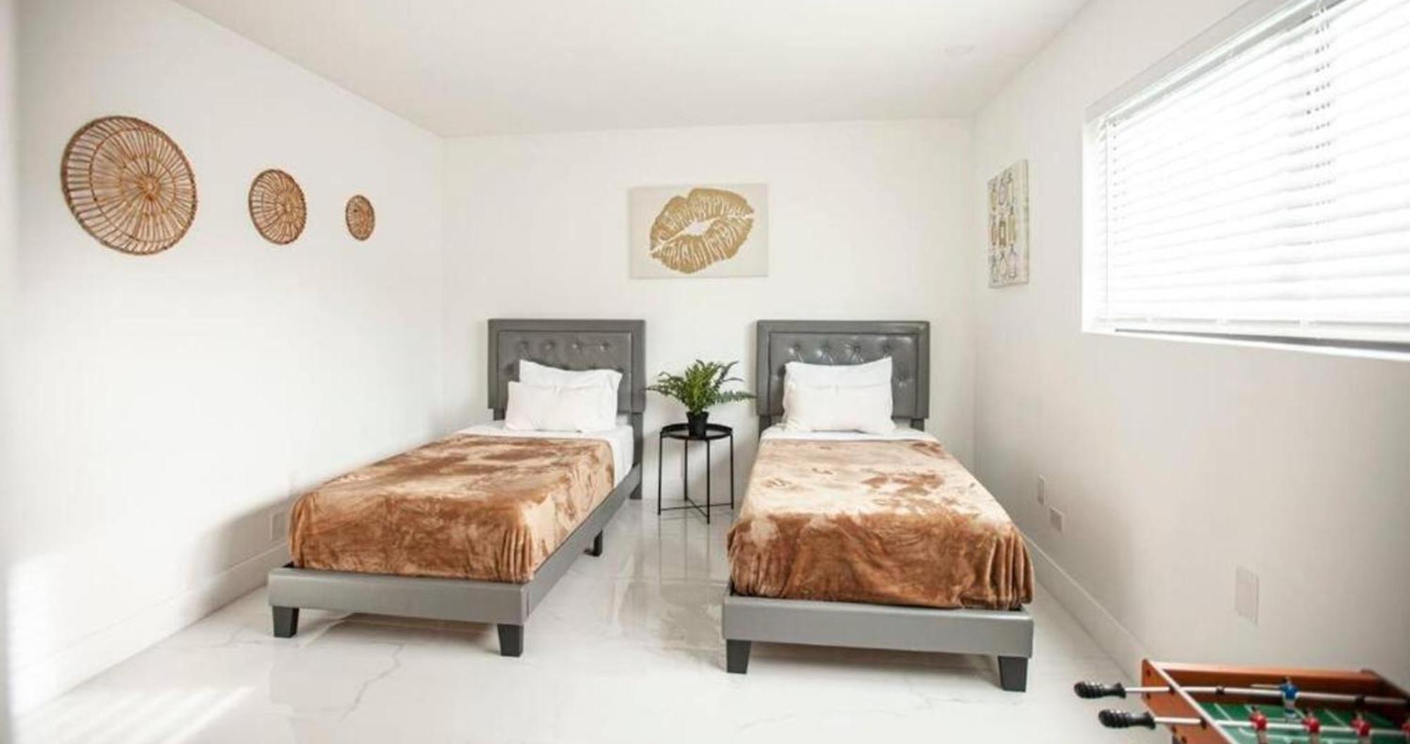 Luxurious Retreat With Tennis And Soccer Courts Tgh Villa
