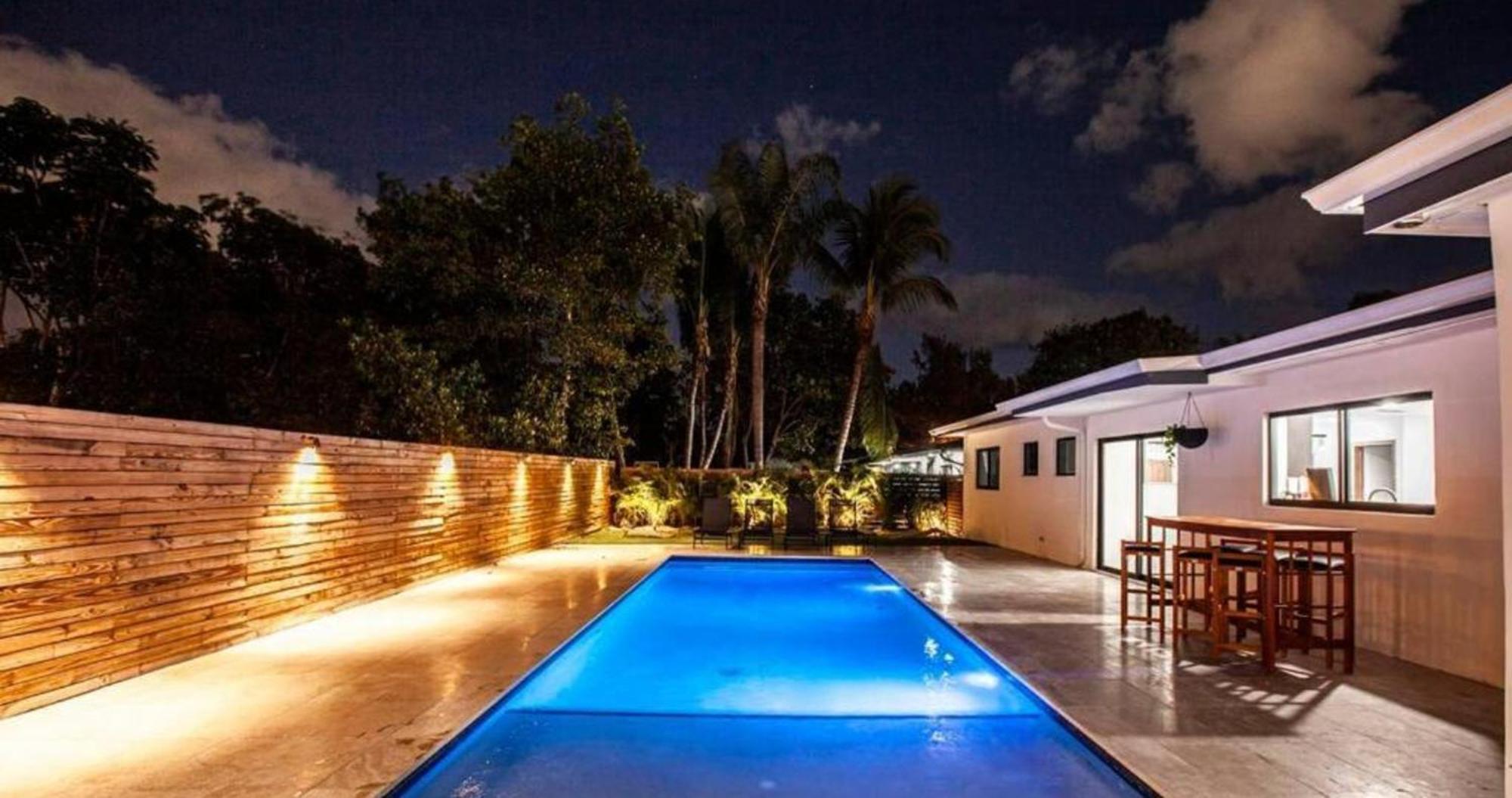 Luxurious Retreat With Tennis And Soccer Courts Tgh