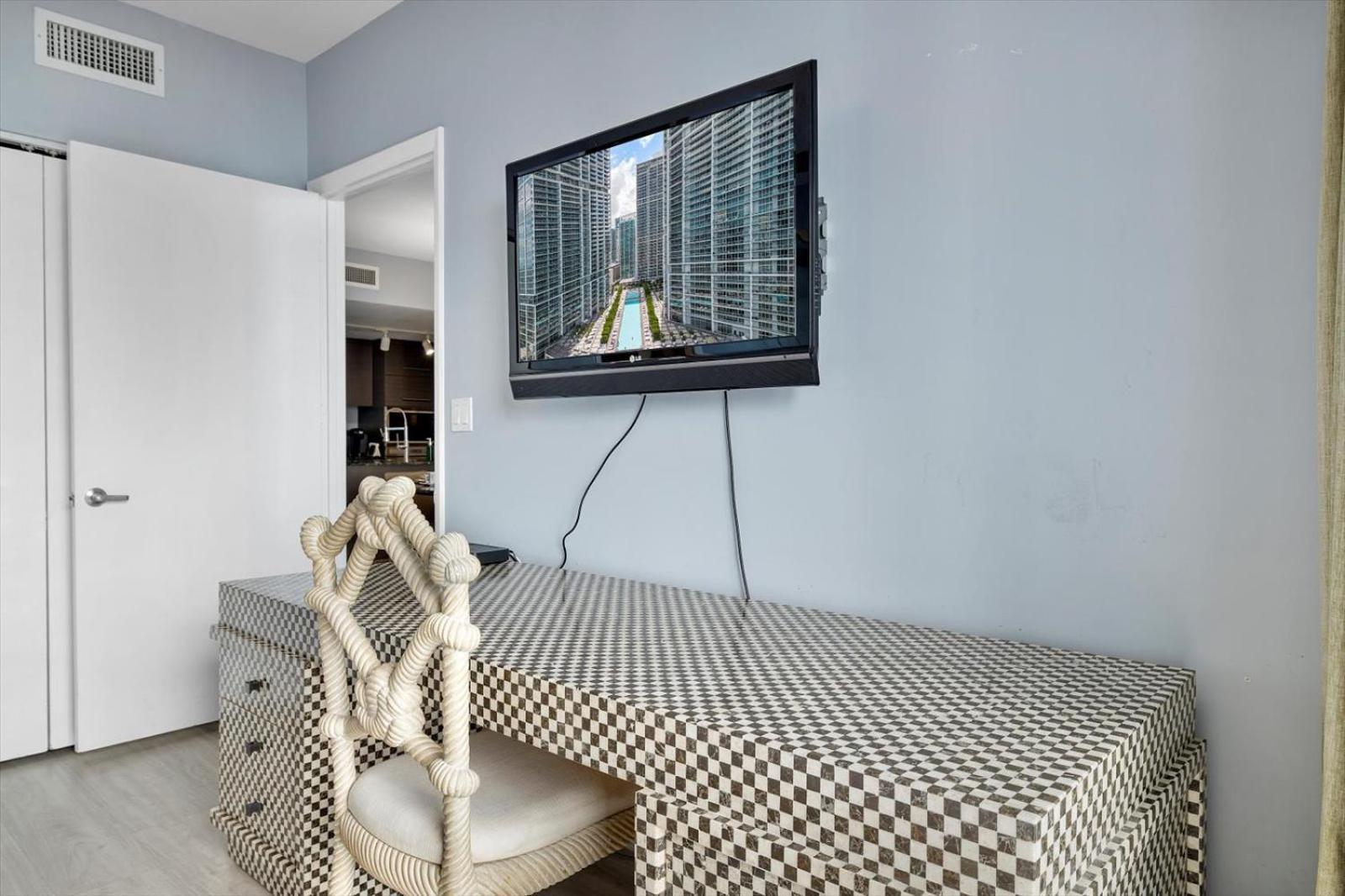 Marvelous In Brickell Apartment *