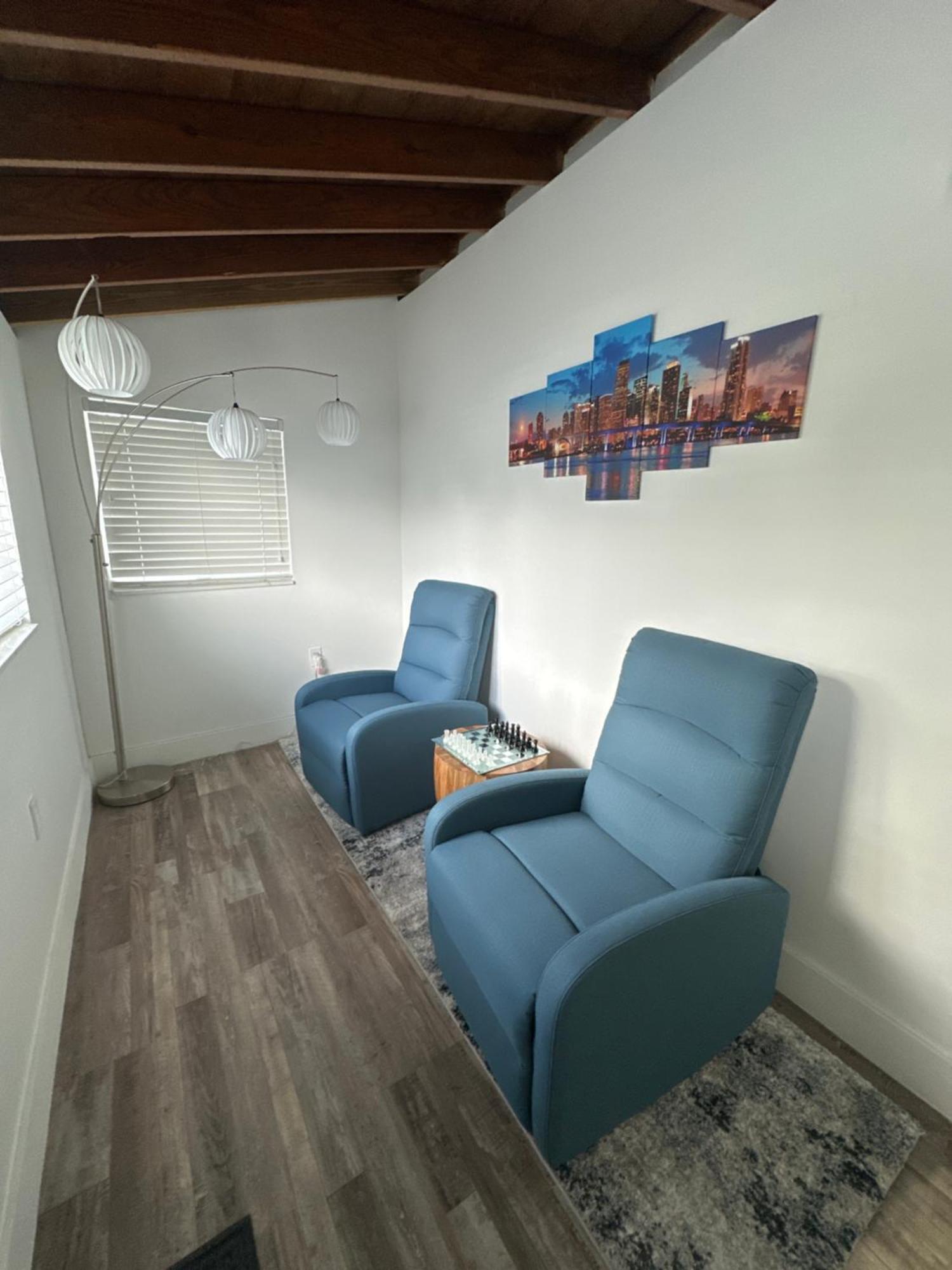 Entire 3/1 House Near Wynwood! * Miami