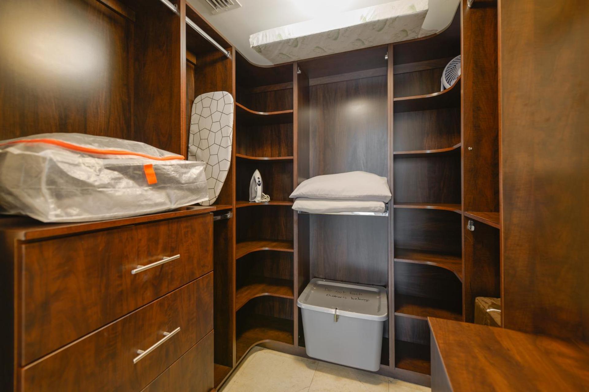 Marvelous In Brickell Apartment