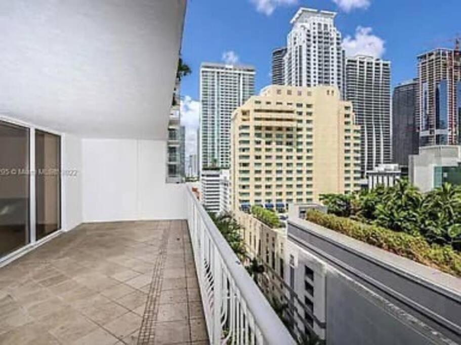 Amelie Brickell Miami