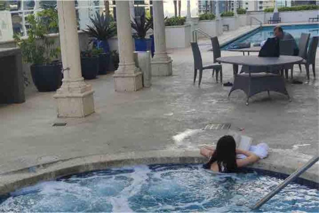 Amelie Brickell Miami