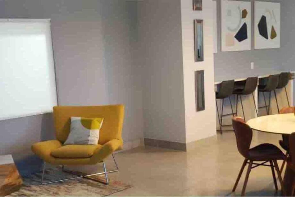 Amelie Brickell Apartment *