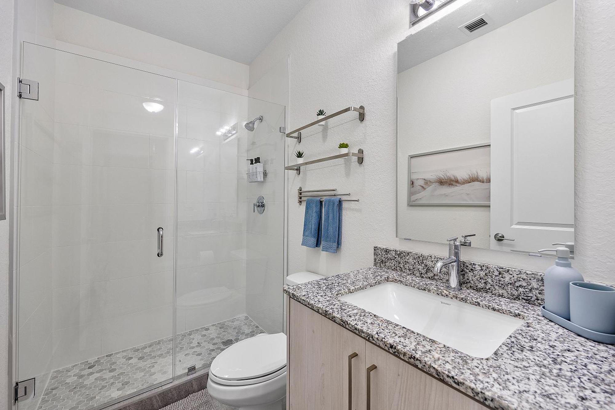 Avi Lux Apartment