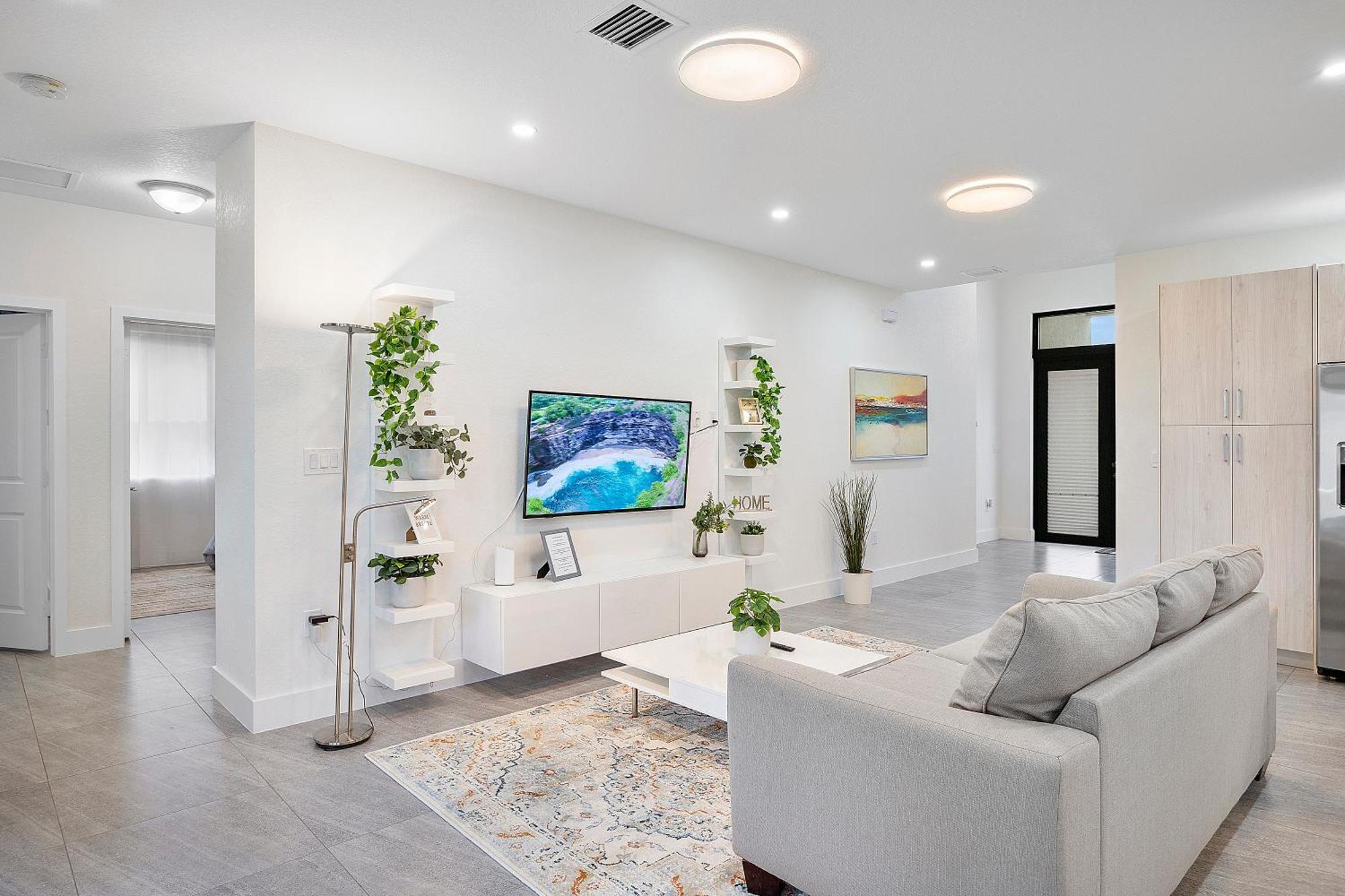 Avi Lux Apartment Miami