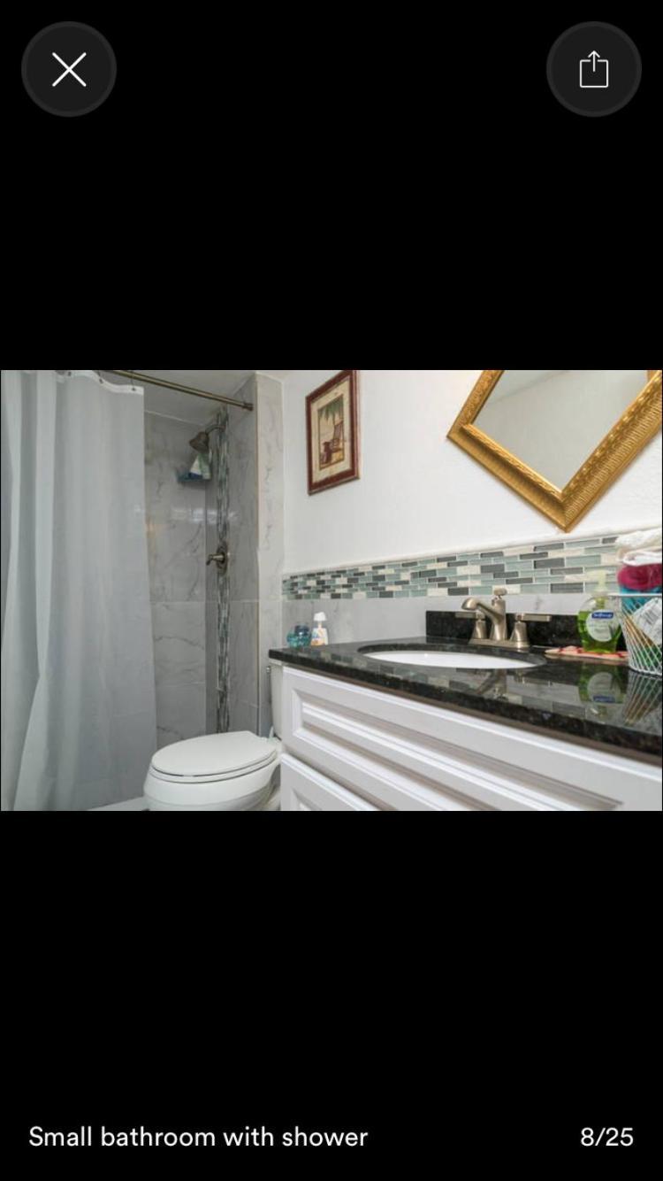 Homestay A Inside An For 1 Person Close To Beach -3 Min By Car *