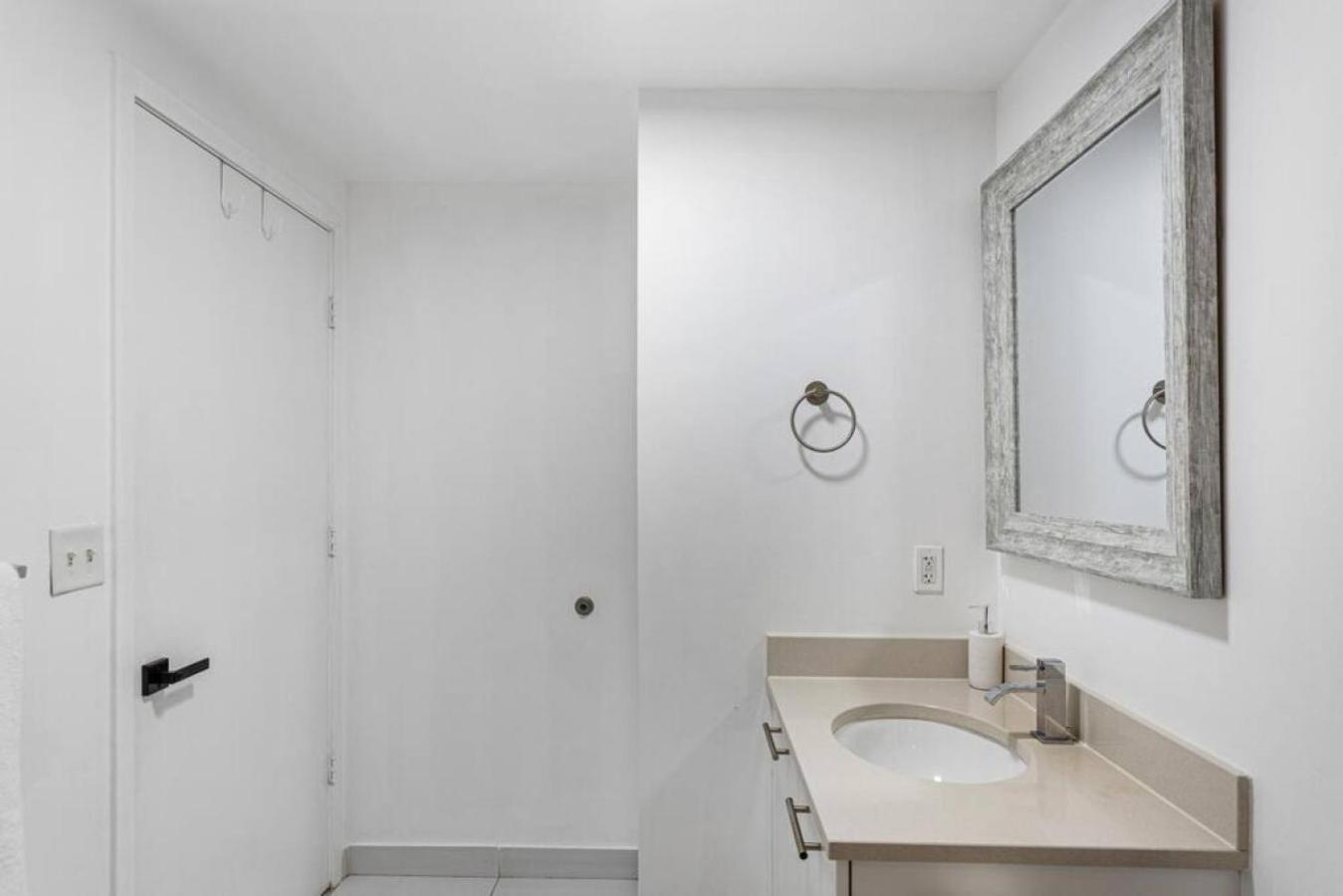 Coco Loco - Wynwood Apartment *