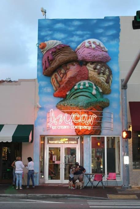 Apartment Steps Away From Calle Ocho In Little Havana *