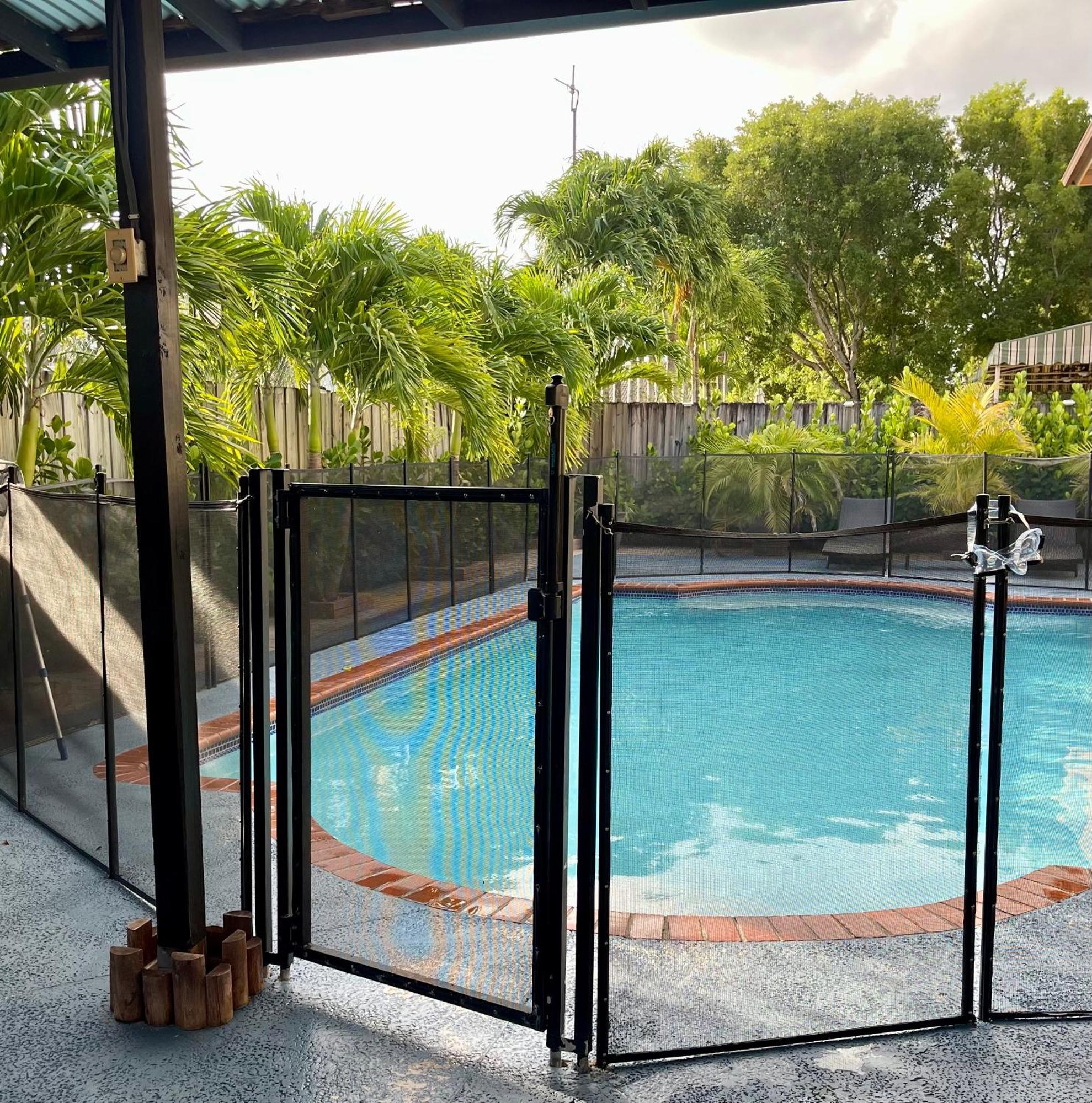 Big Beautiful House With Heated Pool Miami