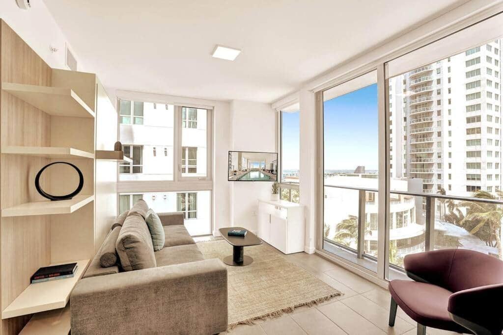 Apartment High Town View 1610