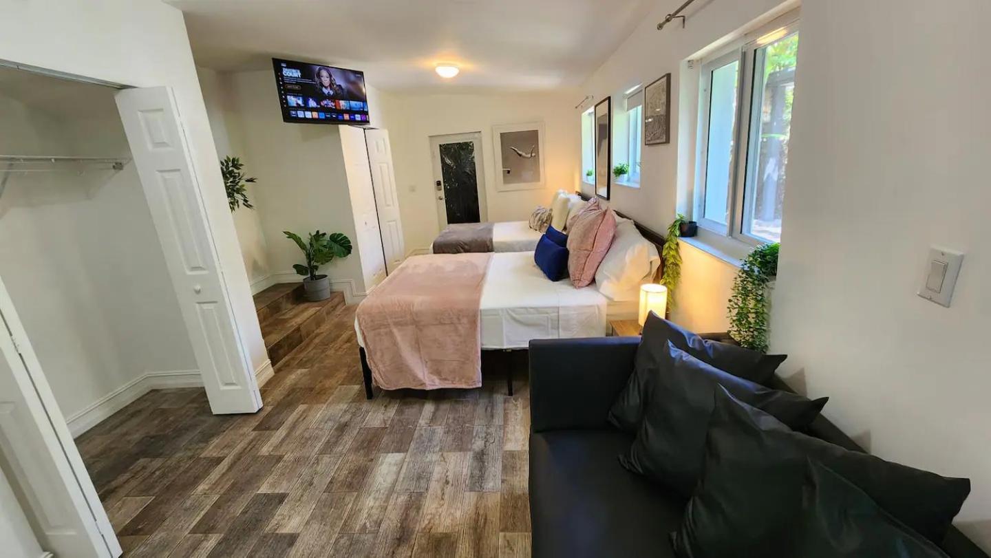 4 Bd Separate In Design District * Miami
