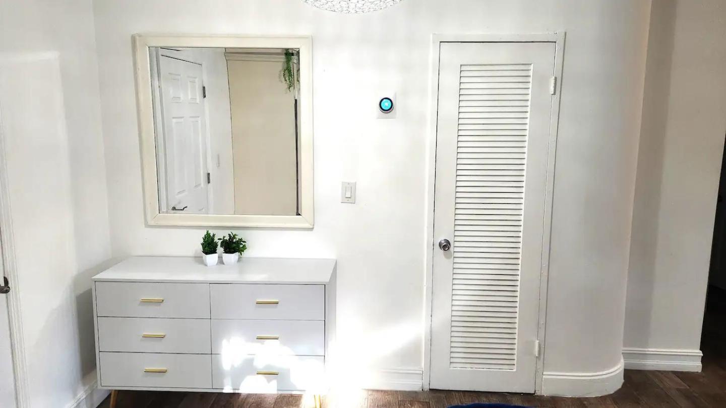 Villa 4 Bd Separate In Design District Miami