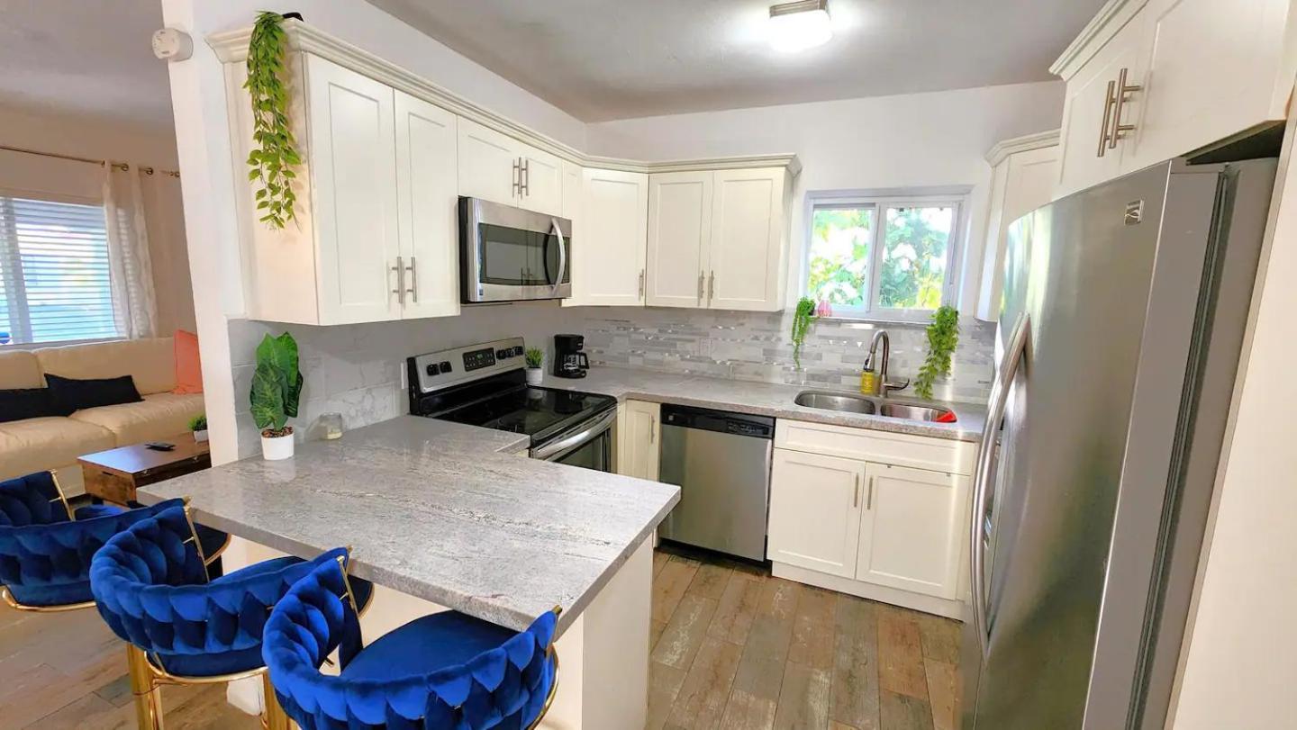 4 Bd Separate In Design District