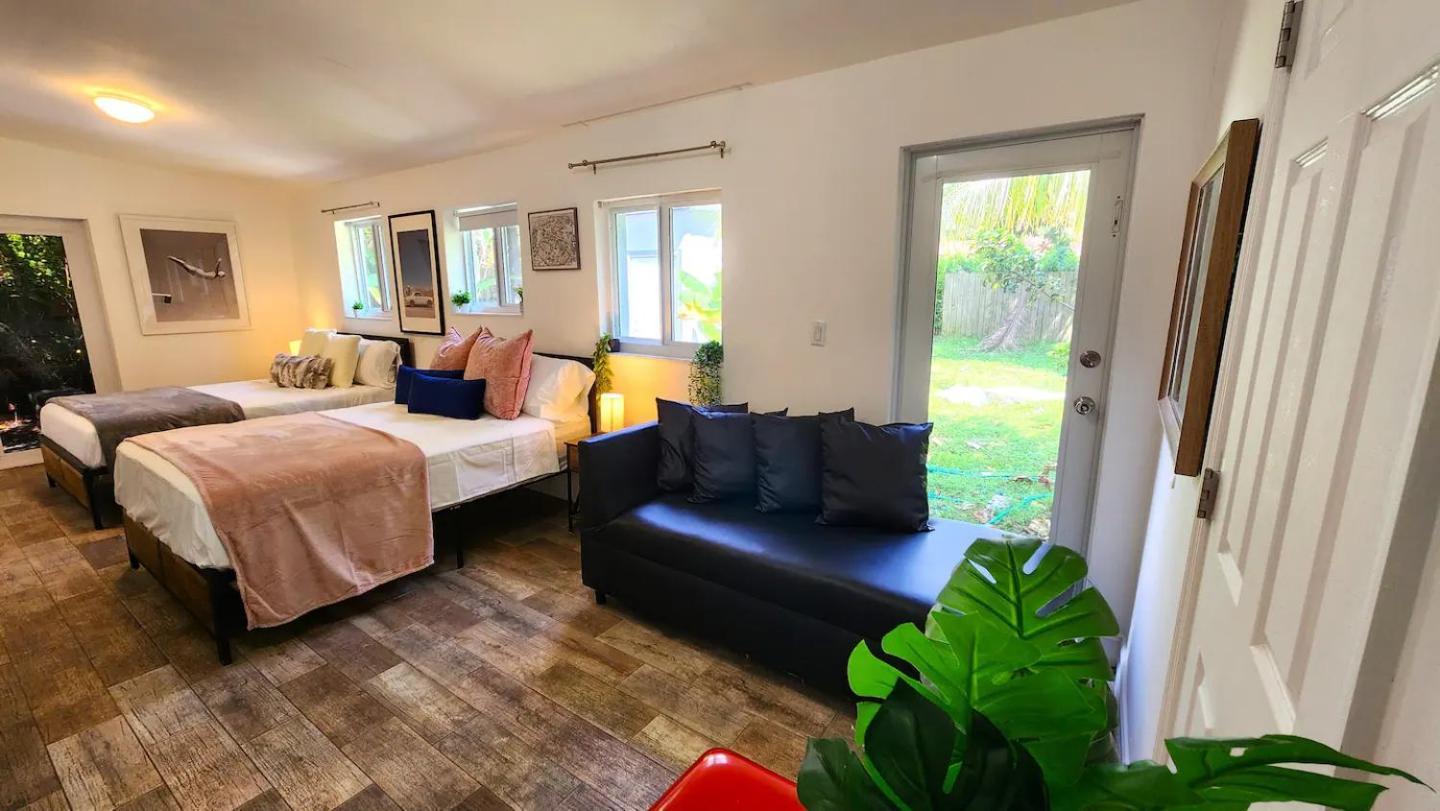 4 Bd Separate In Design District Villa *