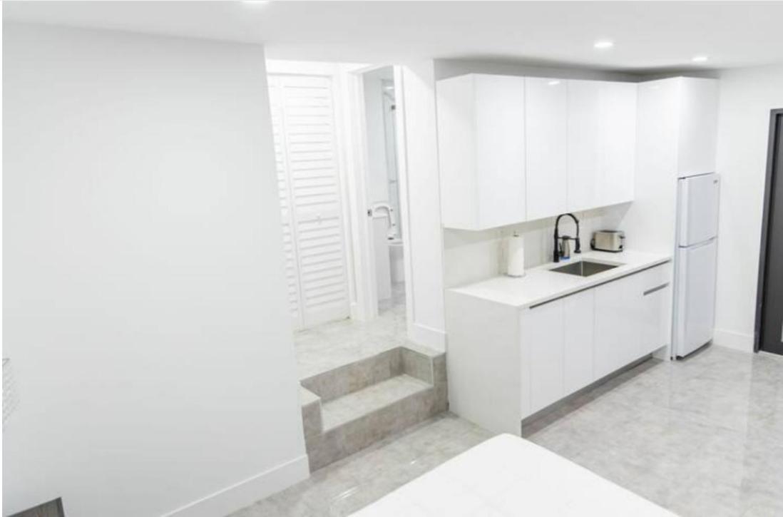 Modern 6 Bedroom With Pool And Bbq In L34