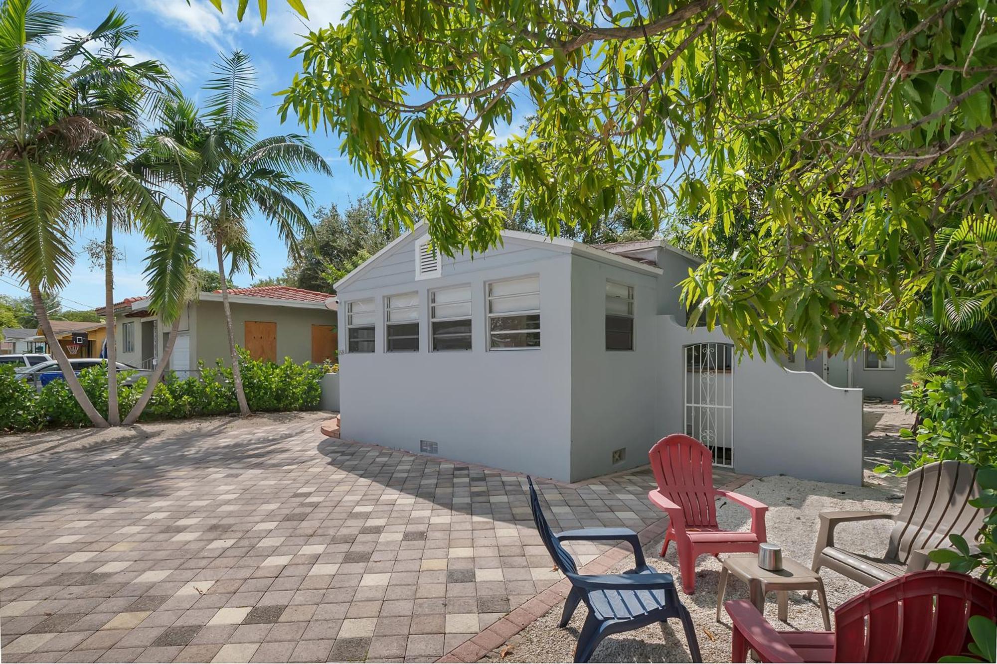 Casa Nikoleta Gated 3bd 2bth 10 Min To *