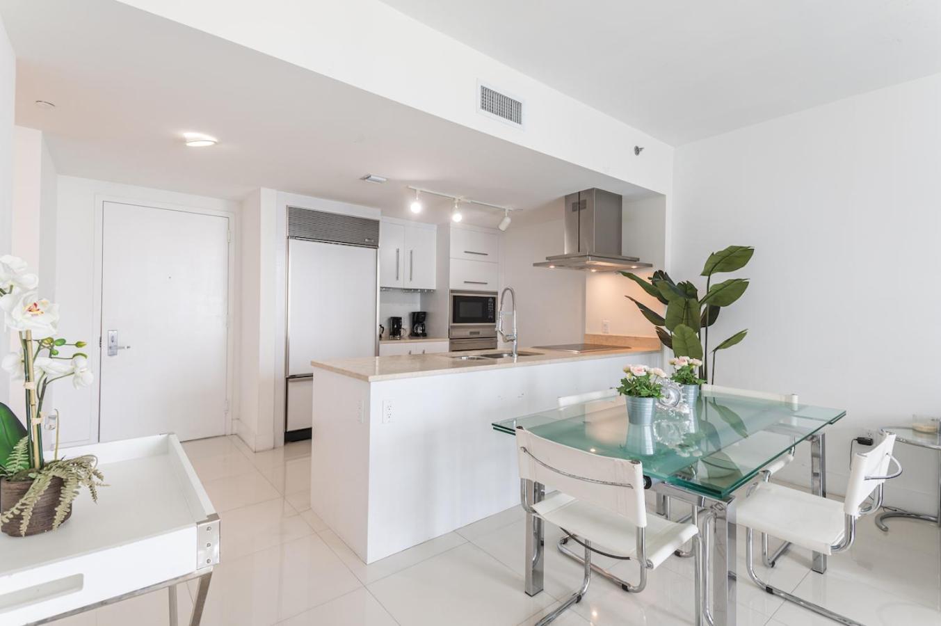 ** W Icon Brickell-luxury Unit- Free Spa** Apartment *