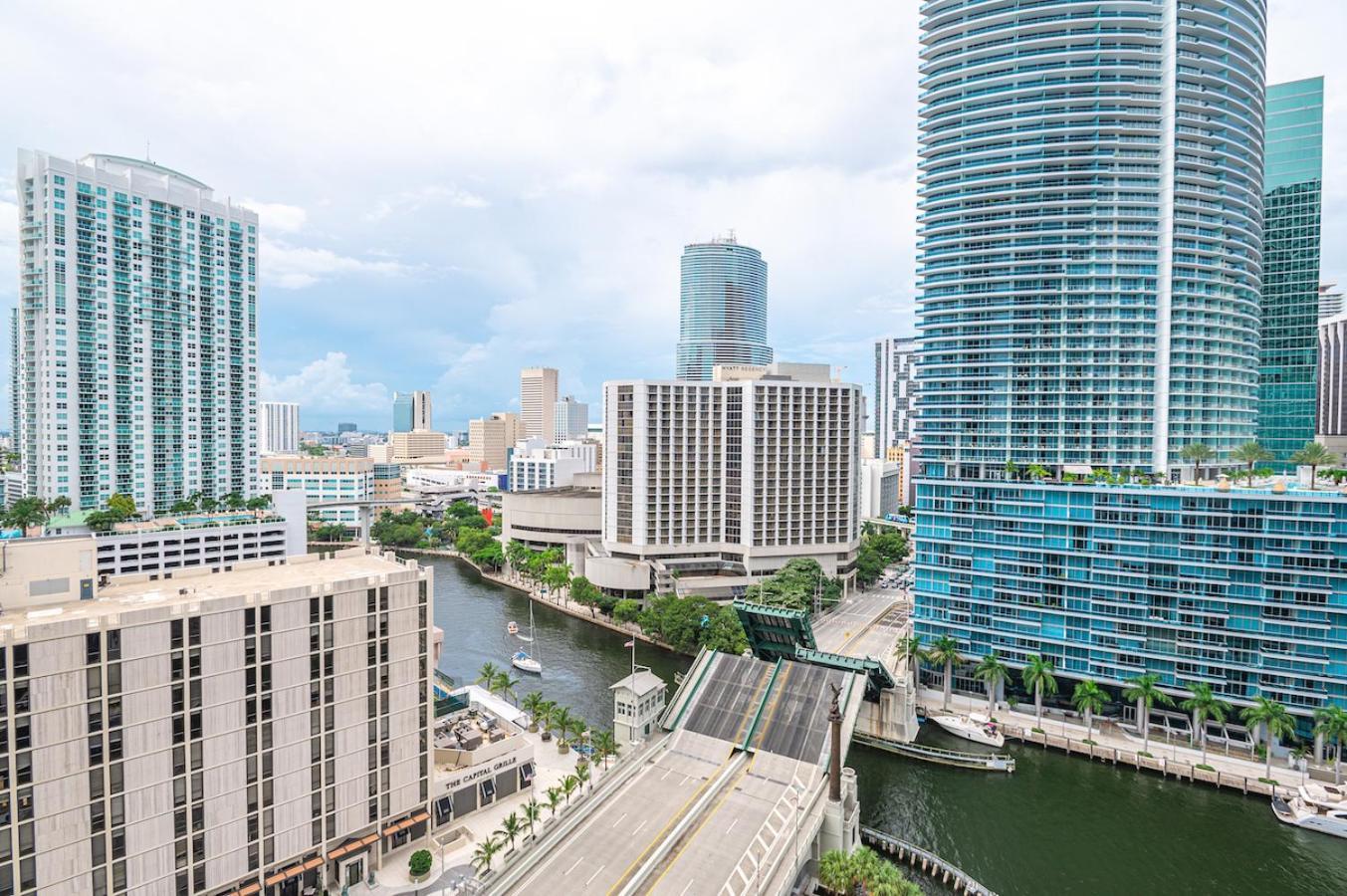 Apartment ** W Icon Brickell-luxury Unit- Free Spa** *