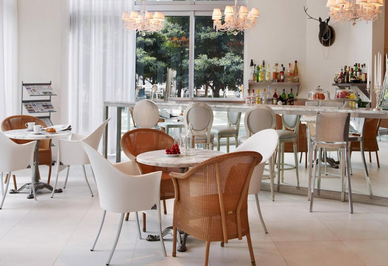 Luxurious At Icon With Views Miami