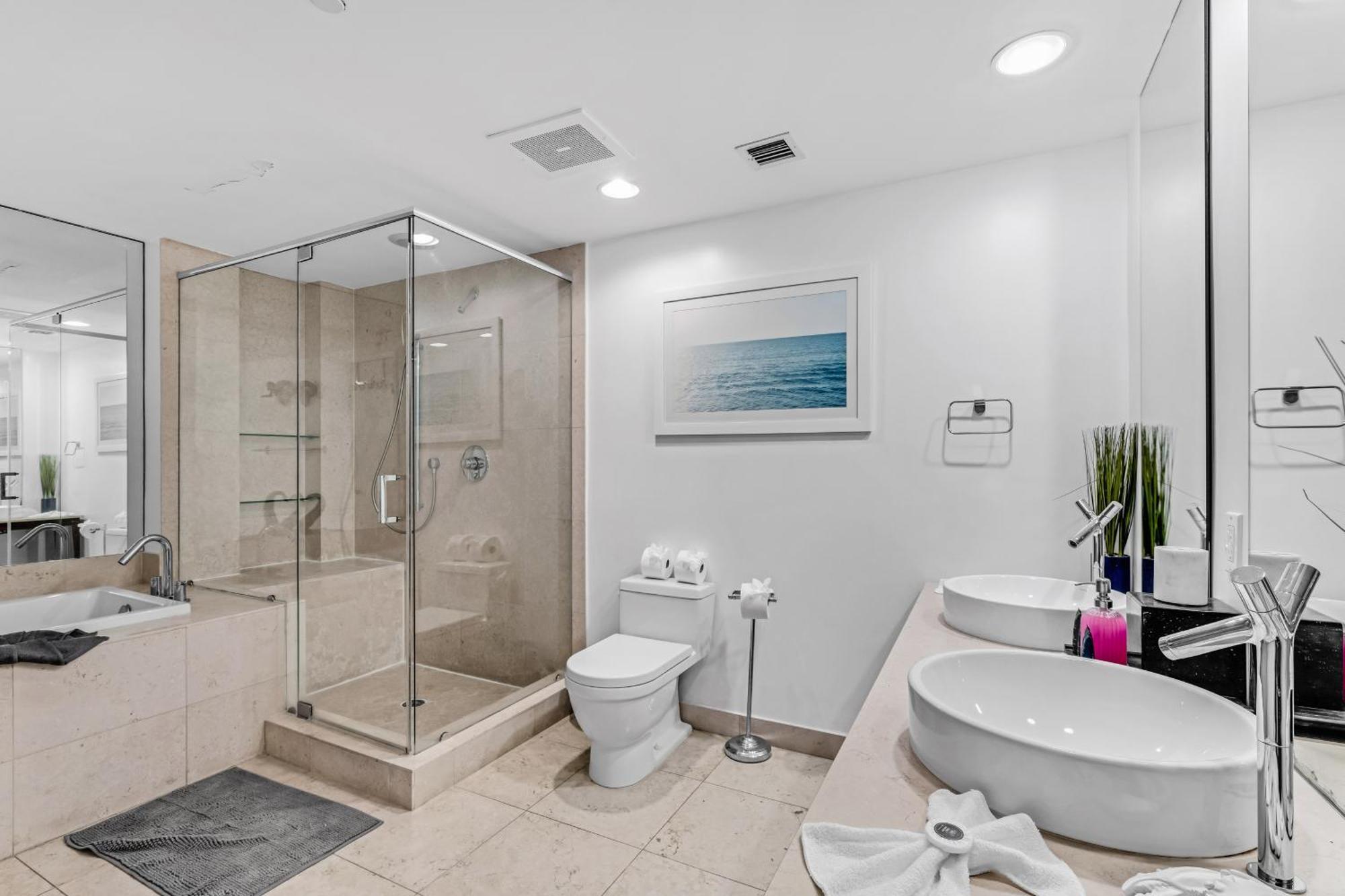 Luxurious At Icon With Views * Miami