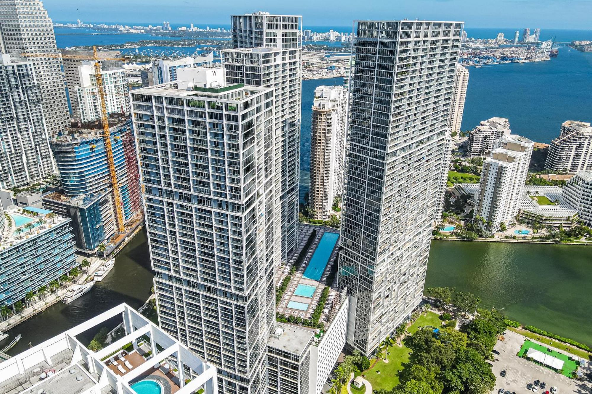 Luxurious At Icon With Views Apartment Miami