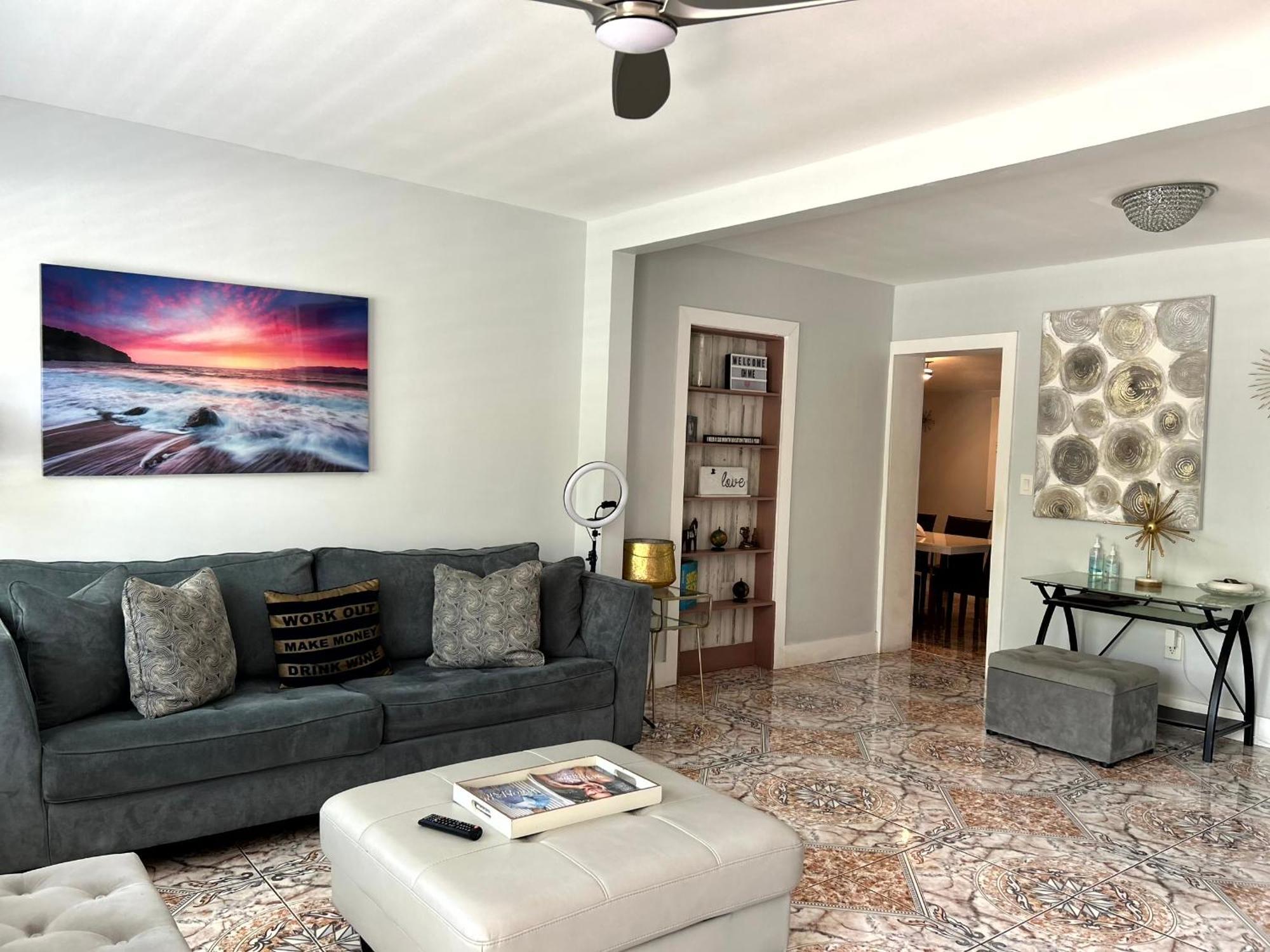 Holiday home Main House 3 Bed 2 Bath & 1 Bed 1 Bath Miami