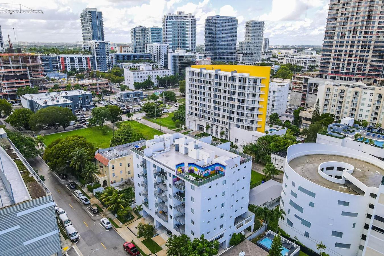 Subtle 2 Bed In Edgewater Downtown With Free Parking * Miami