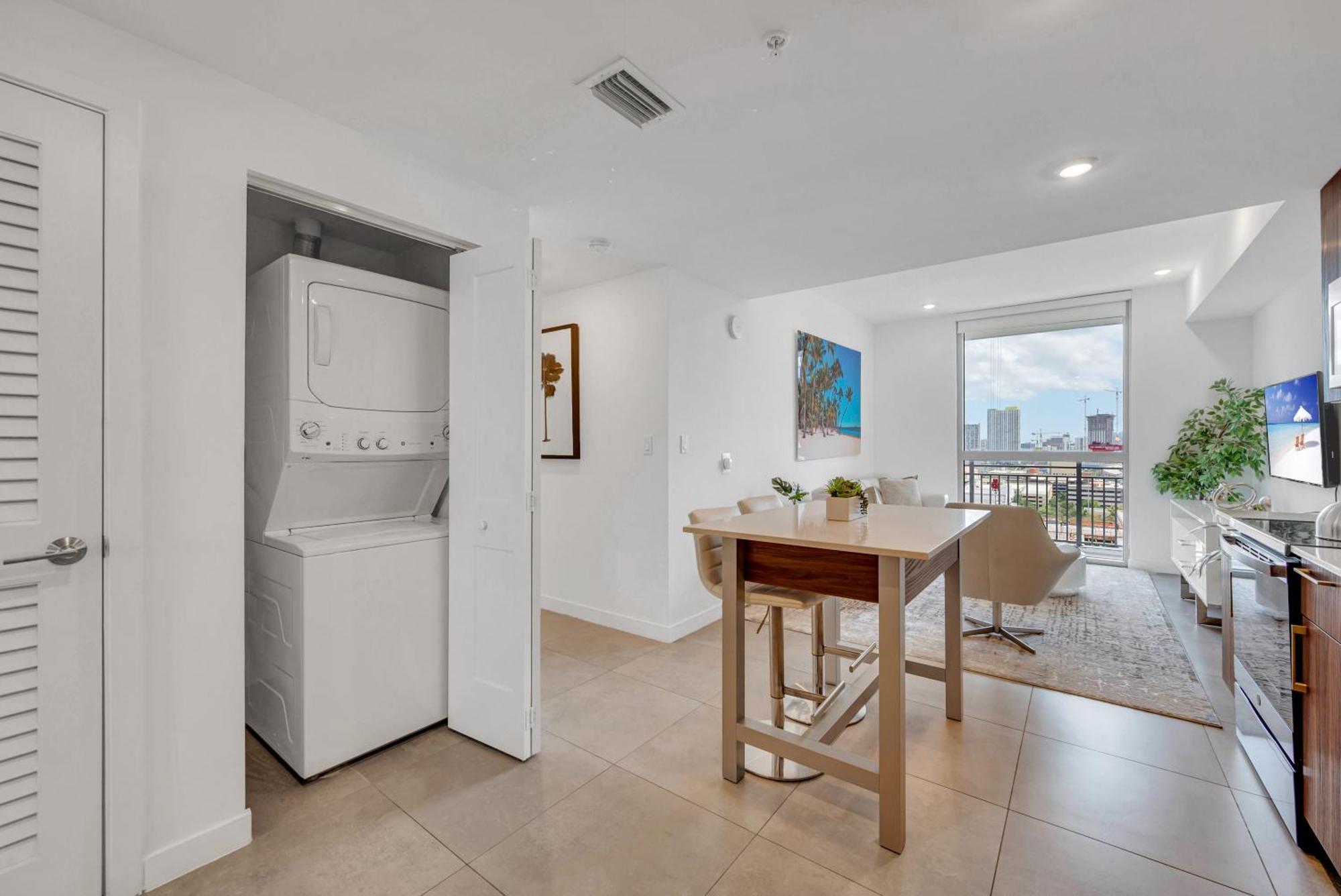 Apartment Amazing 2 Bd Downtown Mins From Brickell With Free Parking Miami