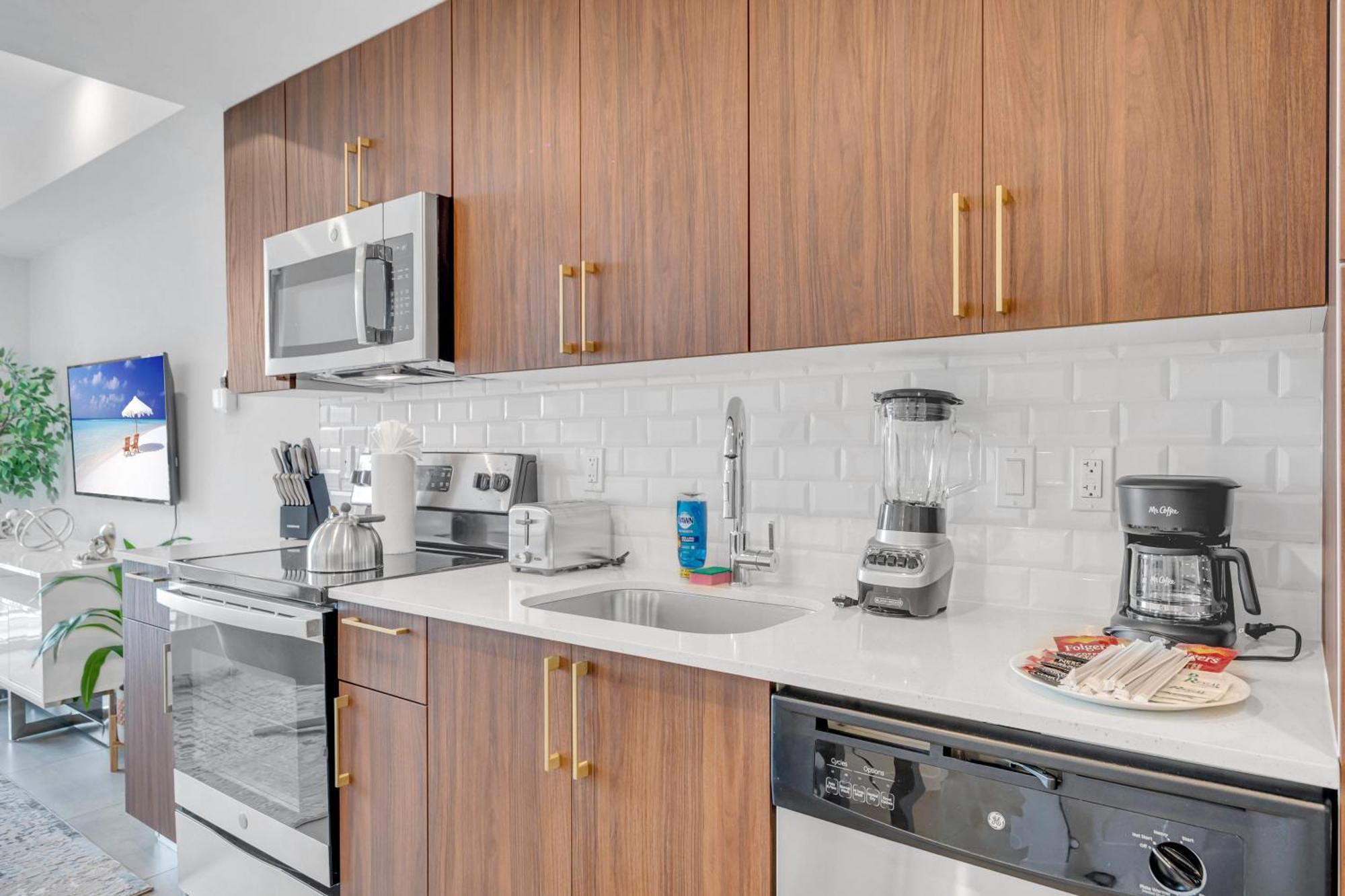 Amazing 2 Bd Downtown Mins From Brickell With Free Parking