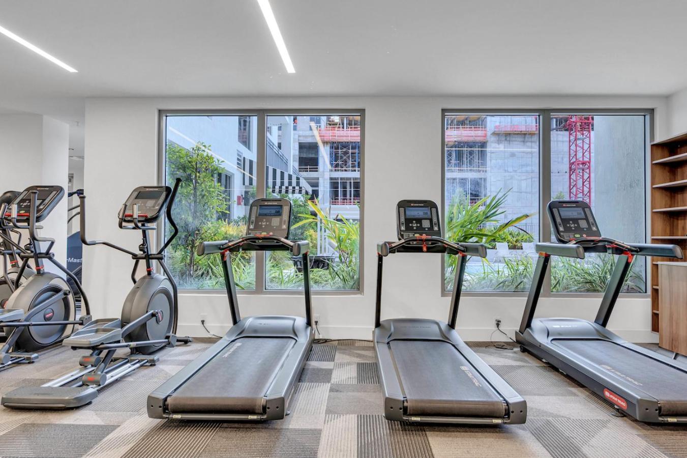 Apartment Beautiful Unit In Downtown With Free Parking Miami