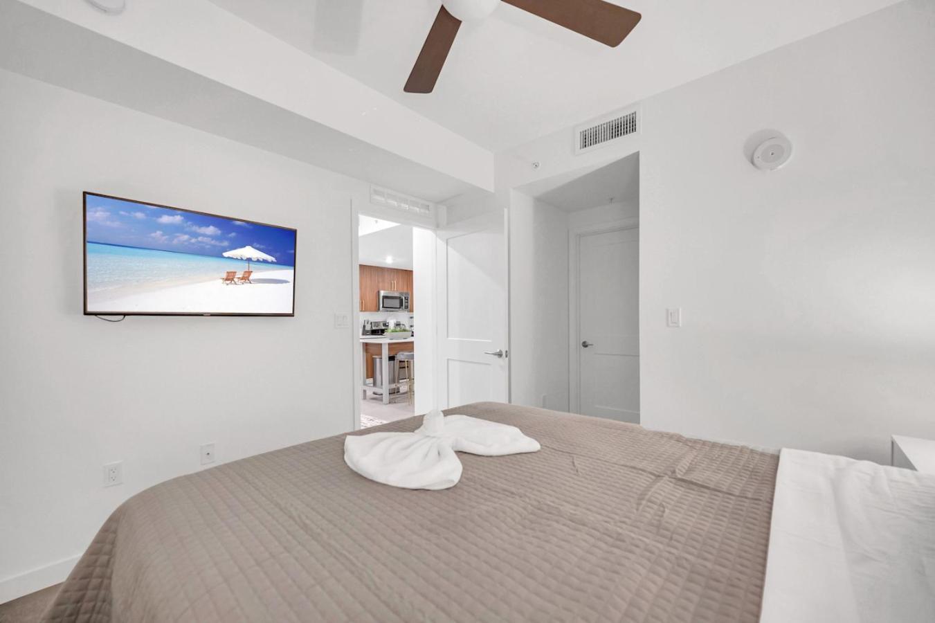 Exclusive In Downtown With Pool Views And Free Parking * Miami