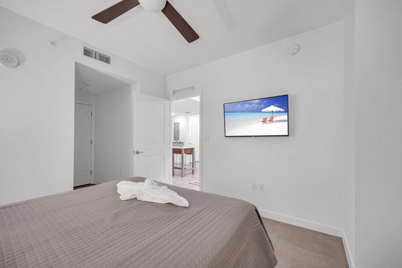 Exclusive In Downtown With Pool Views And Free Parking Miami