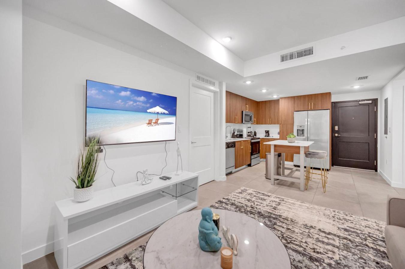 Exclusive In Downtown With Pool Views And Free Parking * Miami
