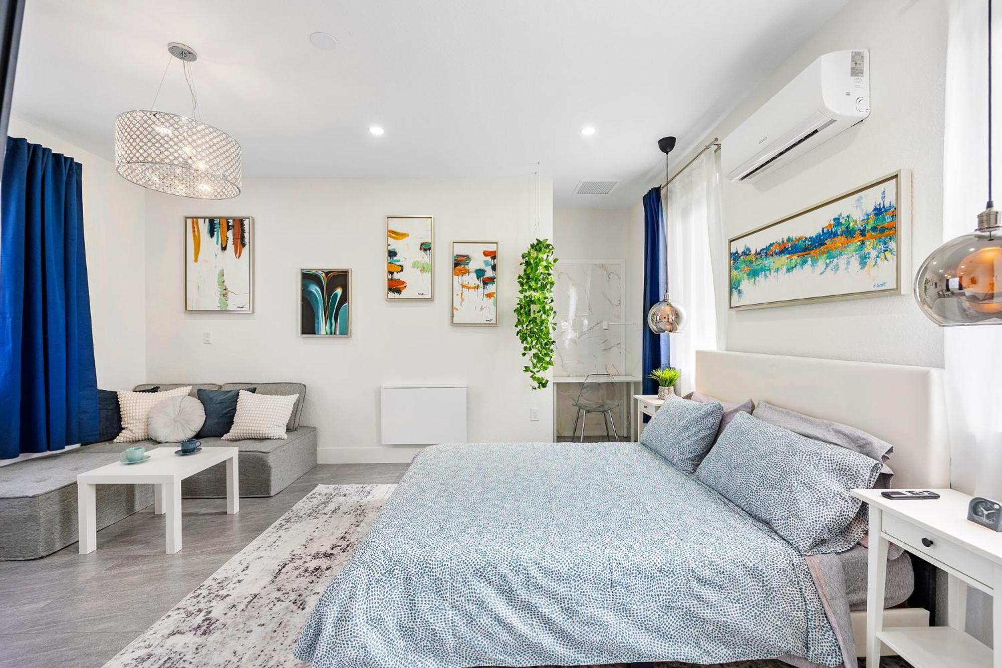 Avi Lux Apartment