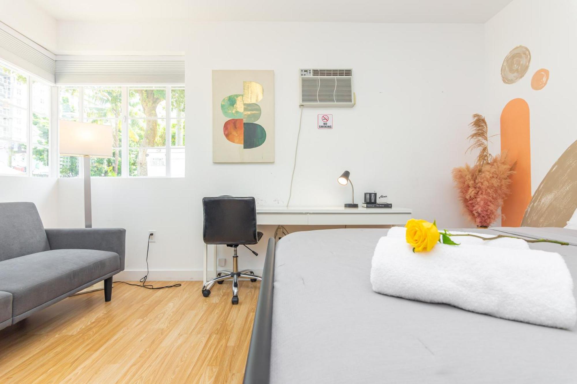 Downtown - Wynwood Area With Backyard - Art District Near Apartment *