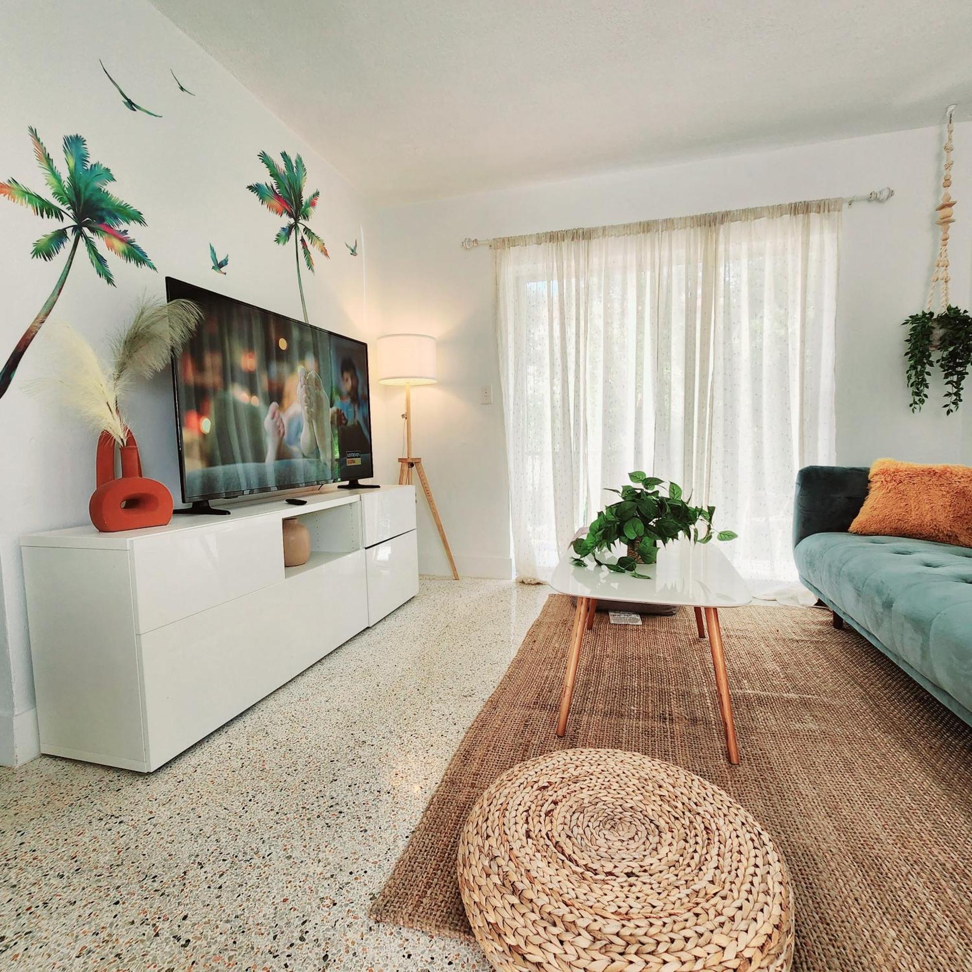 Cozy Near Brickell Apartment