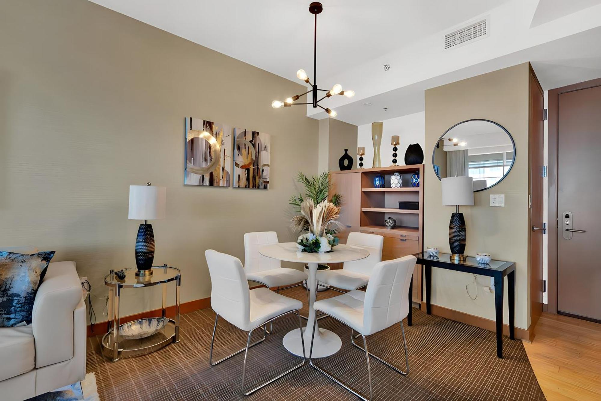 Brickell Bliss - Luxury Apartment