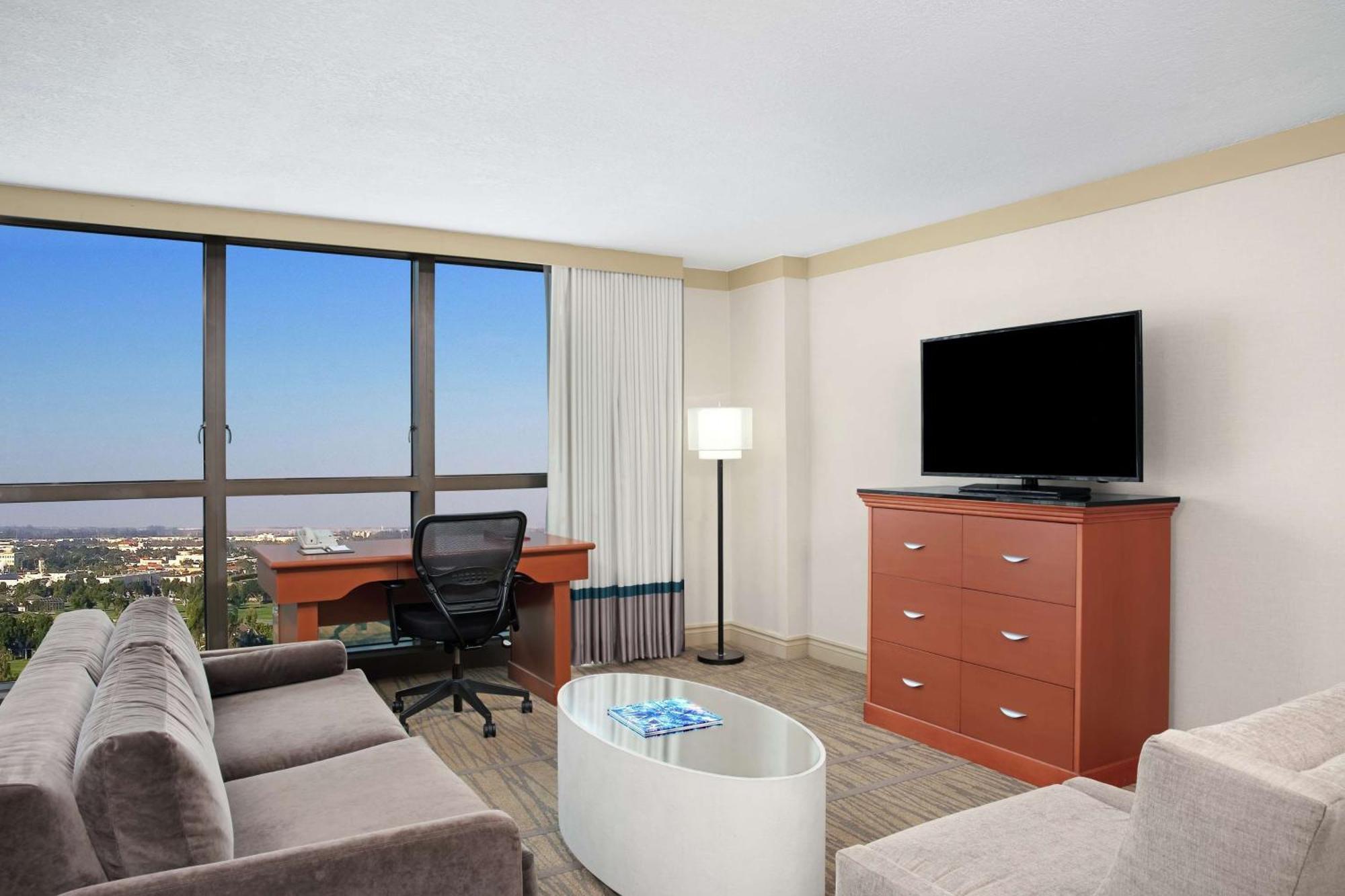 Hotel Doubletree By Hilton Miami Airport & Convention Center Miami Springs