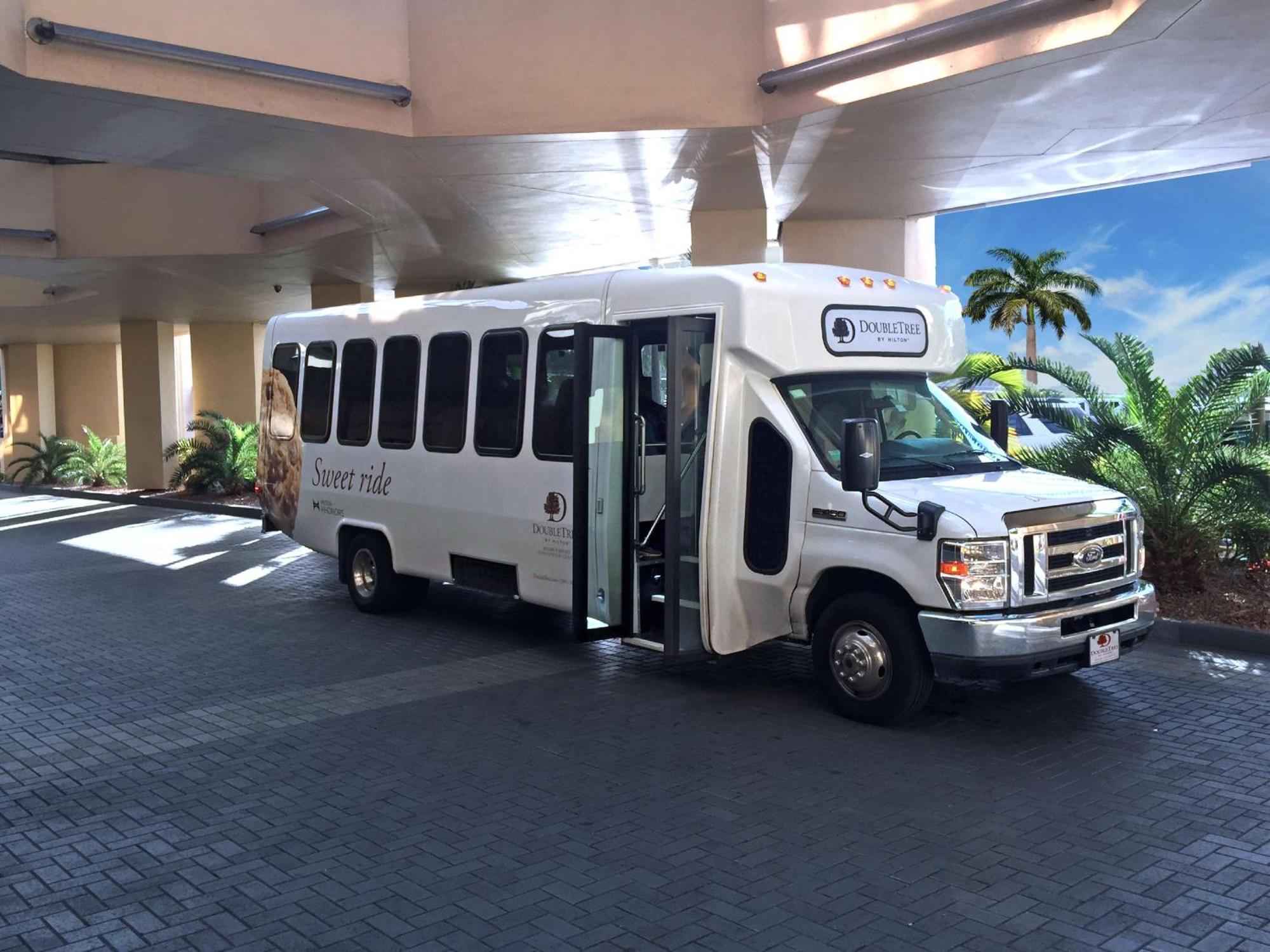 Hotel Doubletree By Hilton Miami Airport & Convention Center
