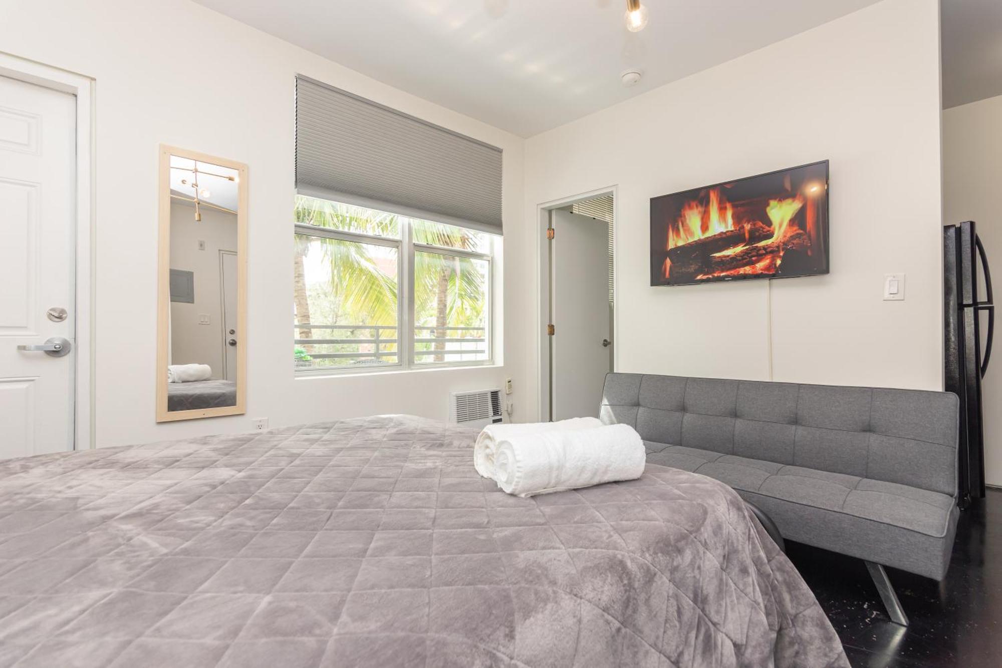 Midtown - Wynwood Area With Balcony - Art District Near Beach Miami