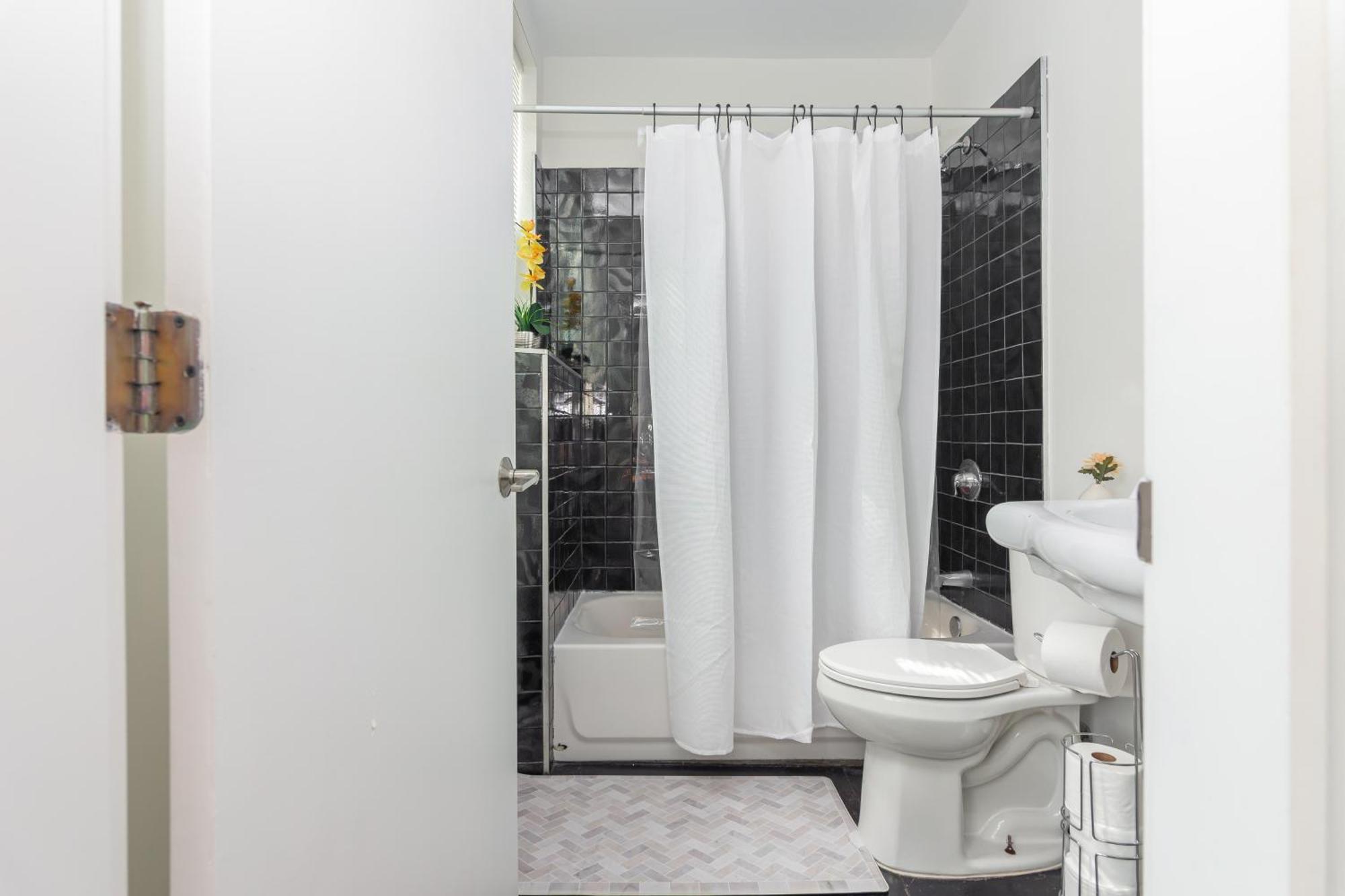 Apartment Midtown - Wynwood Area With Balcony - Art District Near Beach